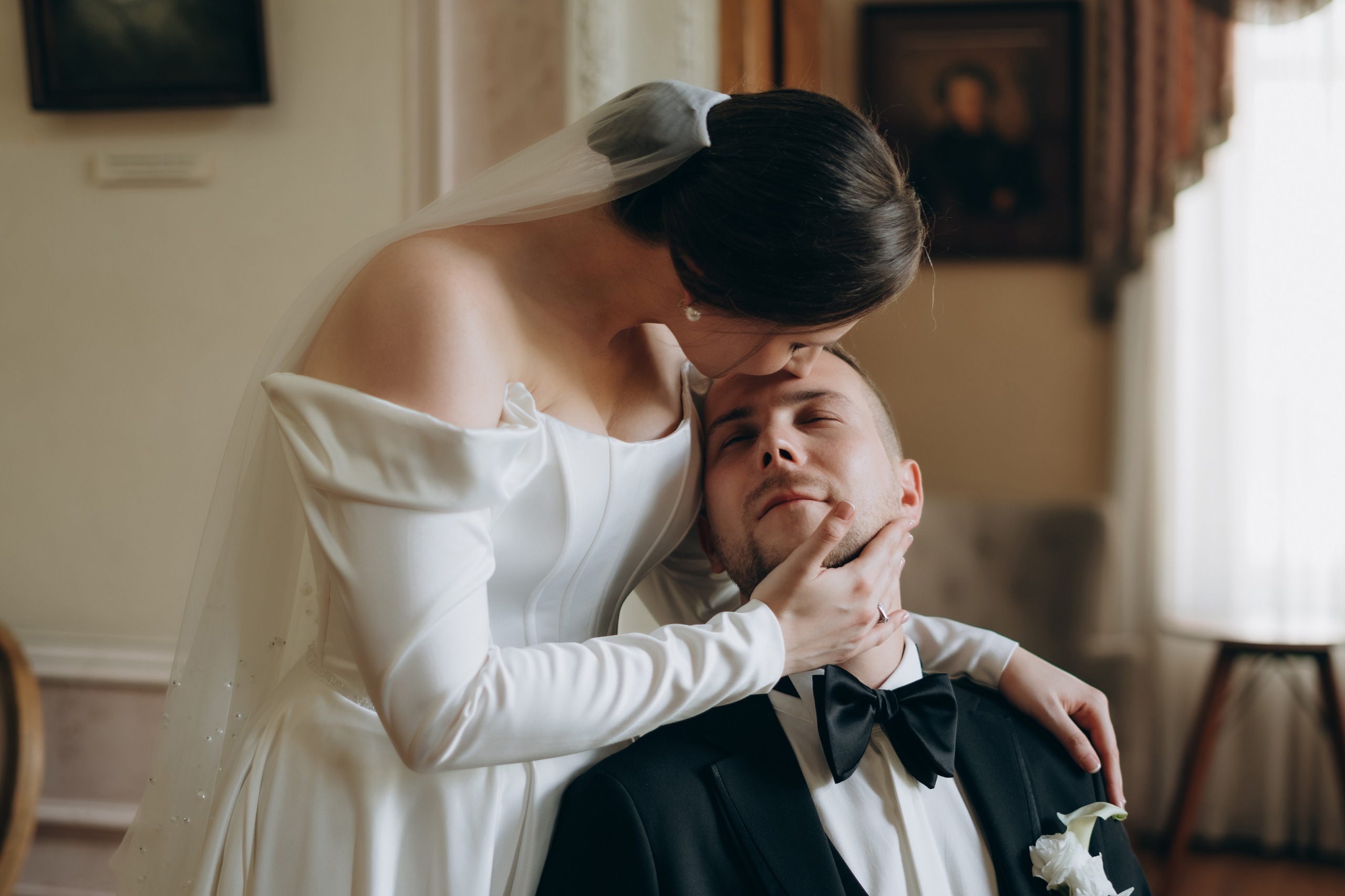 Свадебная фотосессия в Москве / Библиотека-читальня им. А. С. Пушкина. Фотограф Москва Виктория-Антуанетта