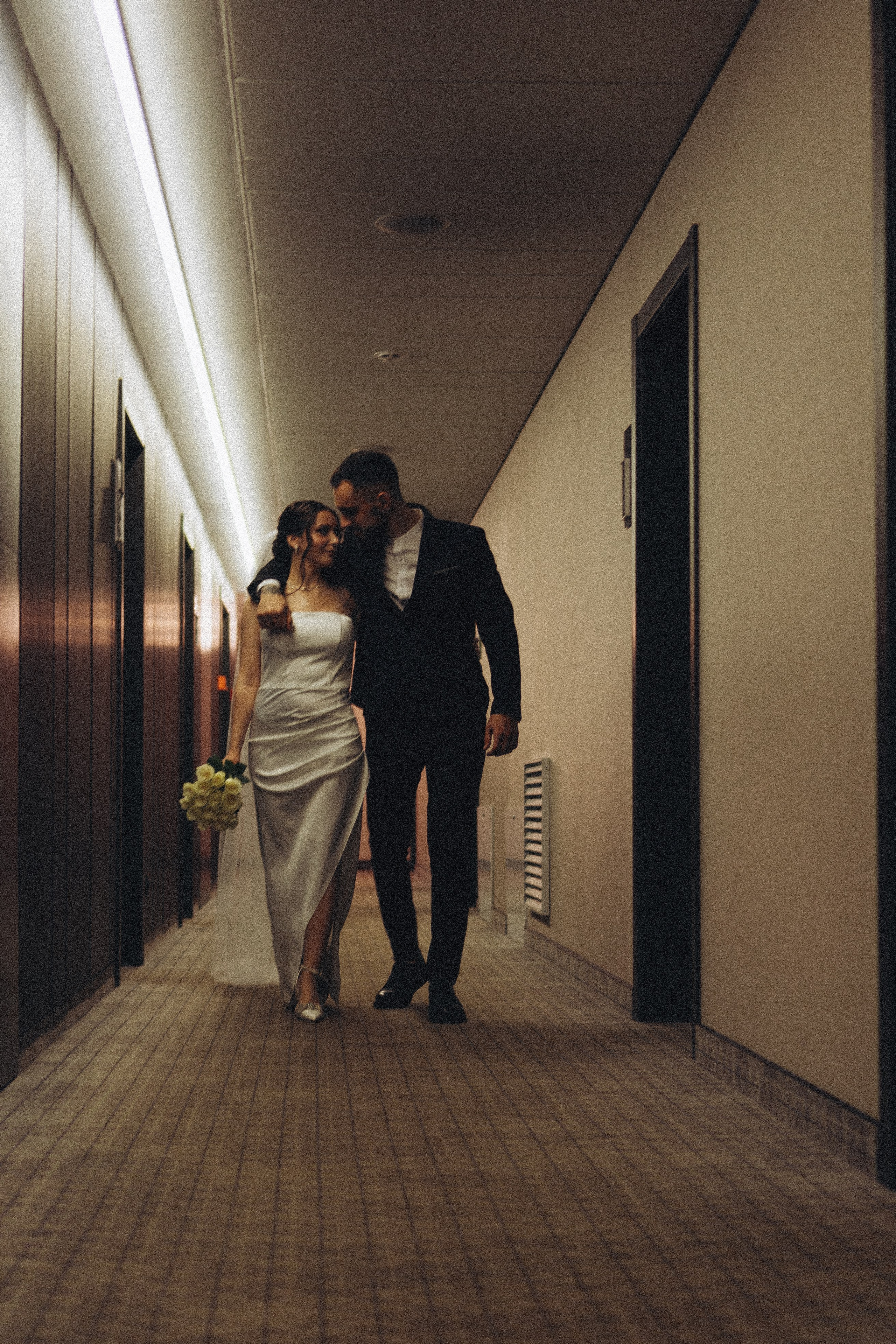 СВАДЕБНАЯ СЬЕМКА СБОРОВ ЖЕНИХА И НЕВЕСТЫ В ОТЕЛЕ И ТАКЖЕ ФОТОСЕССИИЯ В ОТЕЛЕЕ МЕГАПОЛИС БРЯНСК. Профессиональный фотограф, Санкт-Петербург — Виктория Богомолова