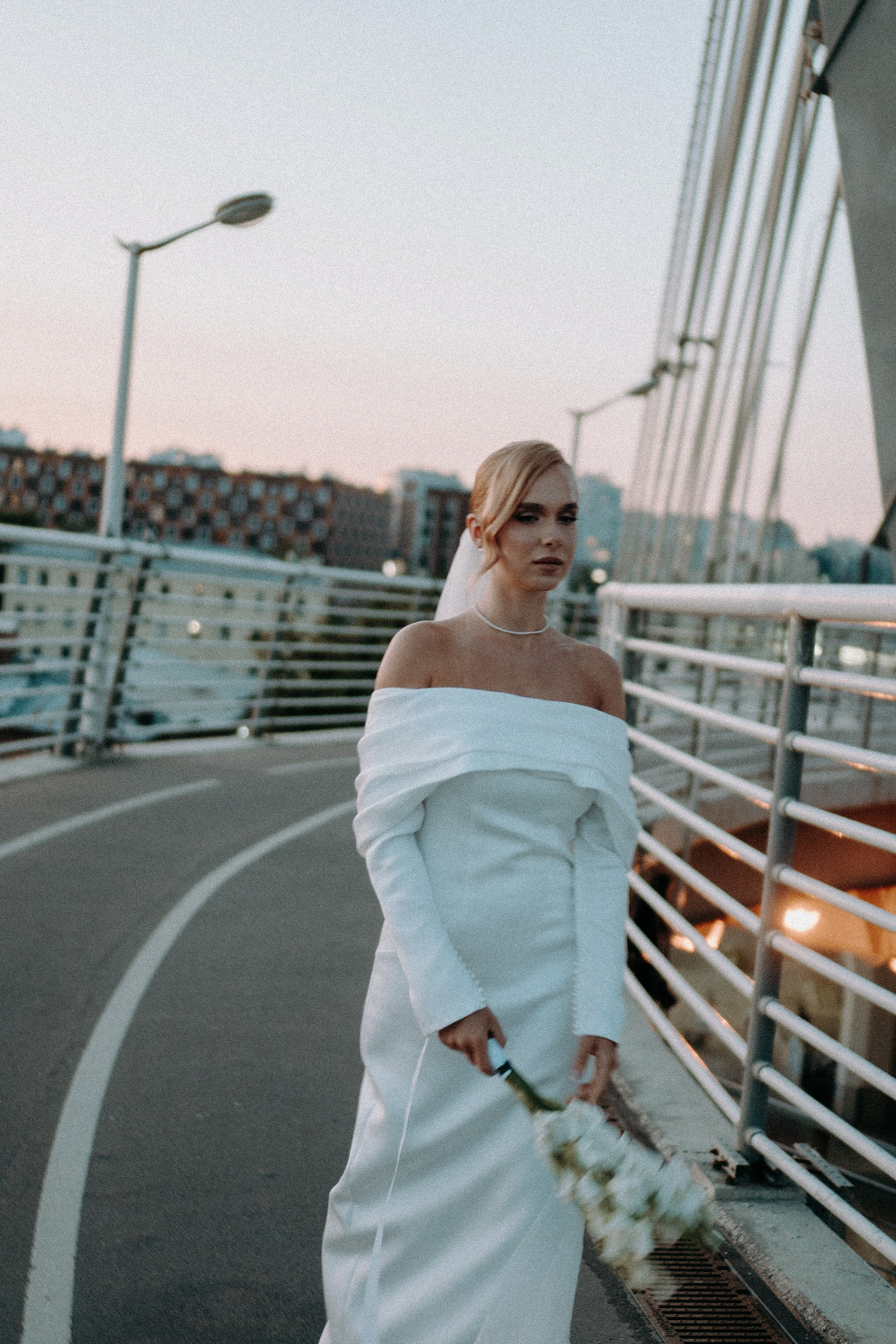 СВАДЕБНАЯ СЬЕМКА ВОЗЛЕ МСОТА БЕТАНКУРА НА КАБРИОЛЕТЕ. Профессиональный фотограф, Санкт-Петербург — Виктория Богомолова