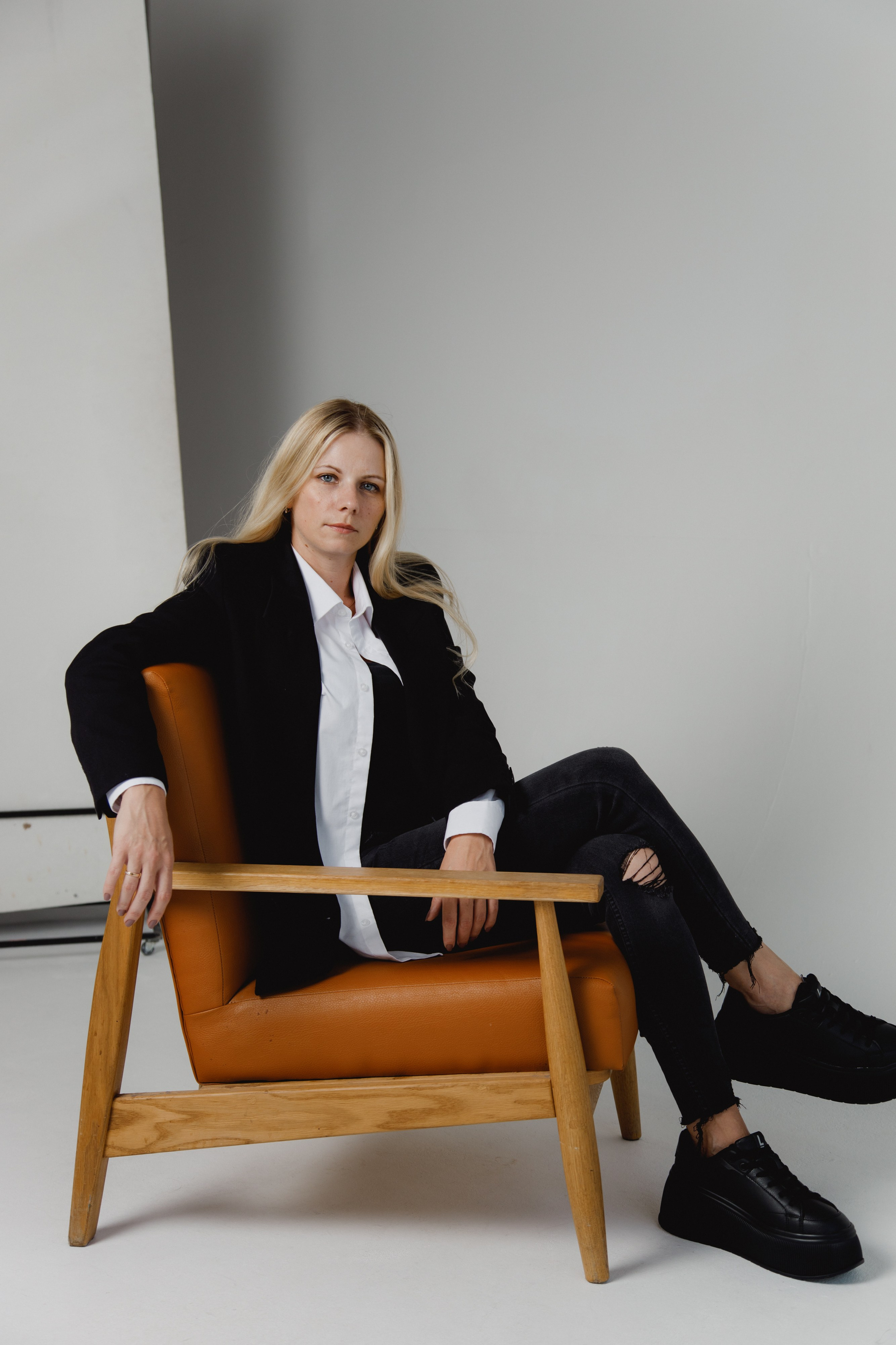 Деловой взгляд, искренняя улыбка. Фотограф в Москве — Ольга Федотова