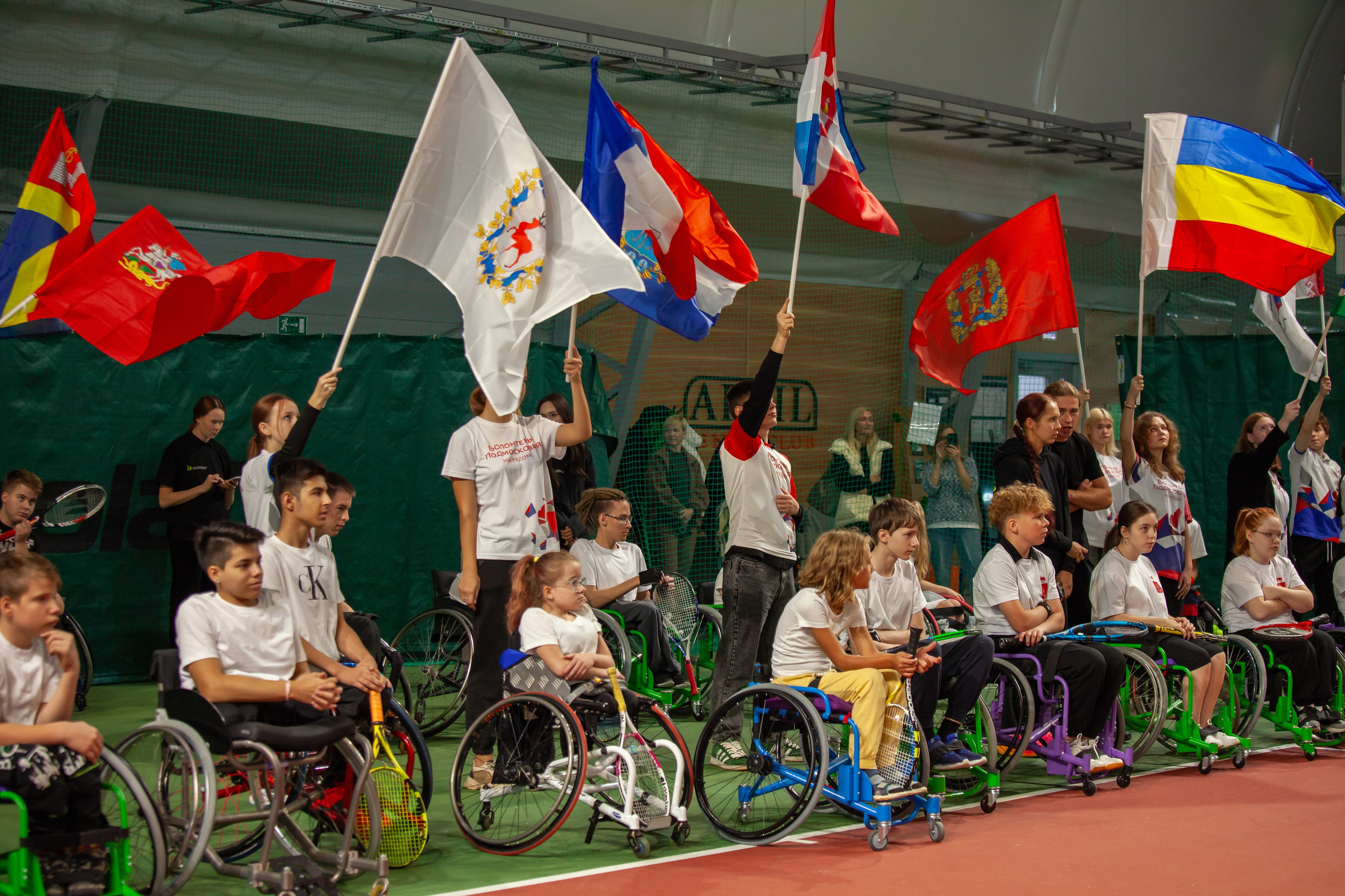 Турнир по теннису на колясках. Репортажный, семейный, свадебный, портретный фотограф