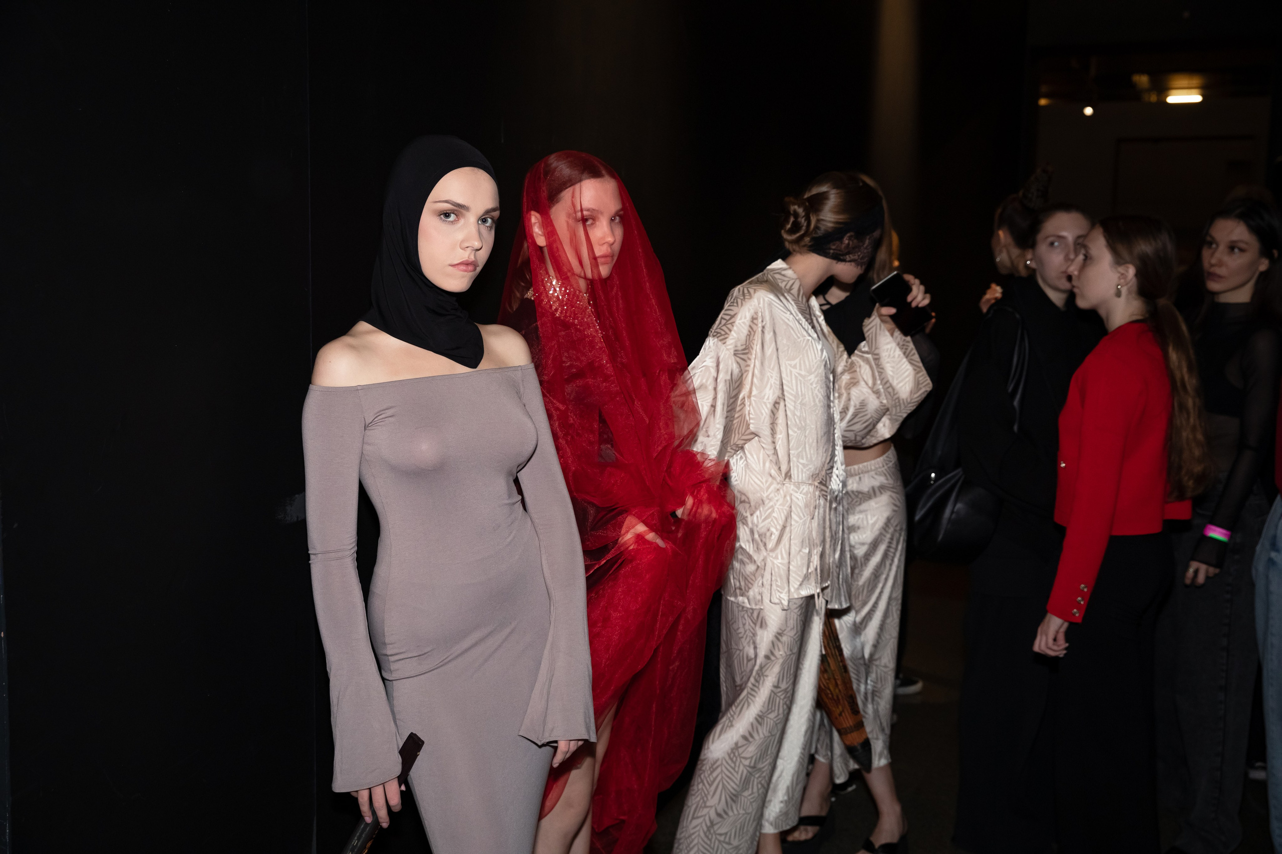 Бэкстейдж Показа | Volga Fashion Week. Фотограф брендов и бизнеса в Москве Алексей Сентюрин