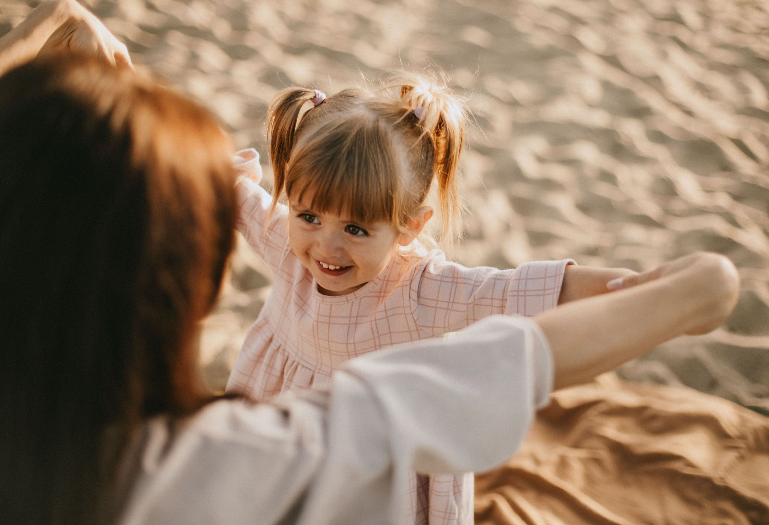 Летняя прогулка мамы и дочки. Фотограф Наталья Кургина Слюдянка Иркутск