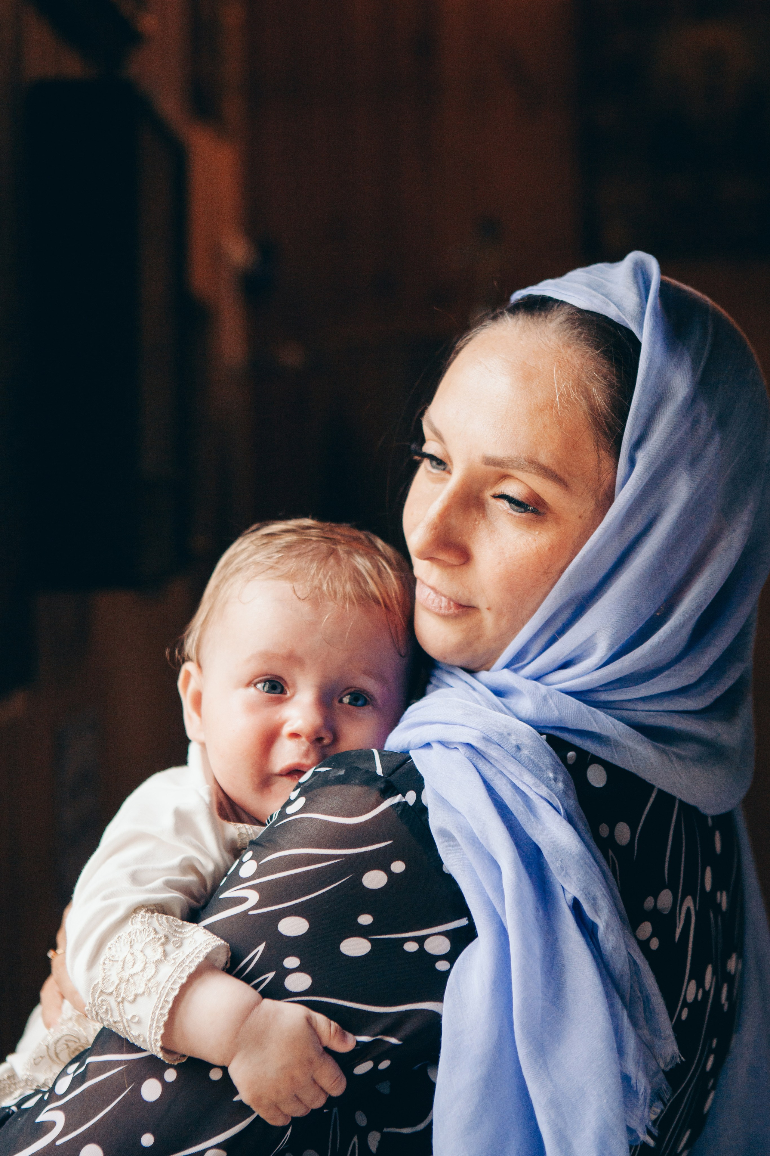 Крещение ребенка в церкви в москве. Фотограф Ольга Ефремова