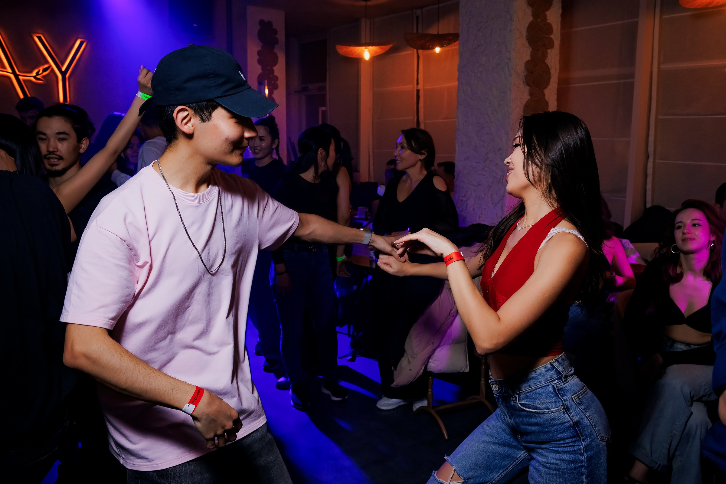 Bachata party. Репортажный фотограф в Алматы Каюпов Сержан