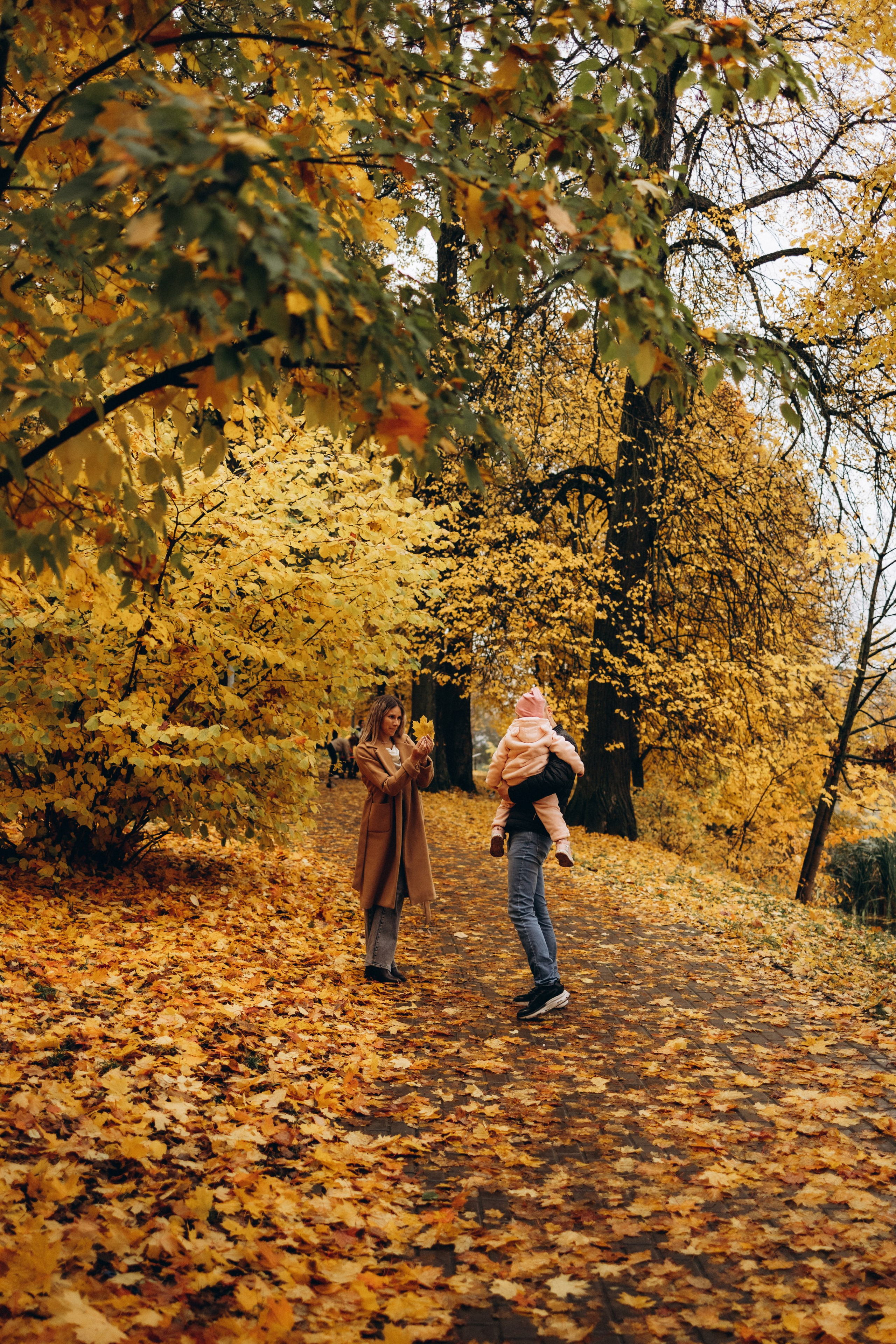Осенняя семейная фотосъемка (11.10.2025 г.) г. Обнинск (Калужская обл.). Надежда Стар семейный и церковный фотограф в Жукове и Калужской области