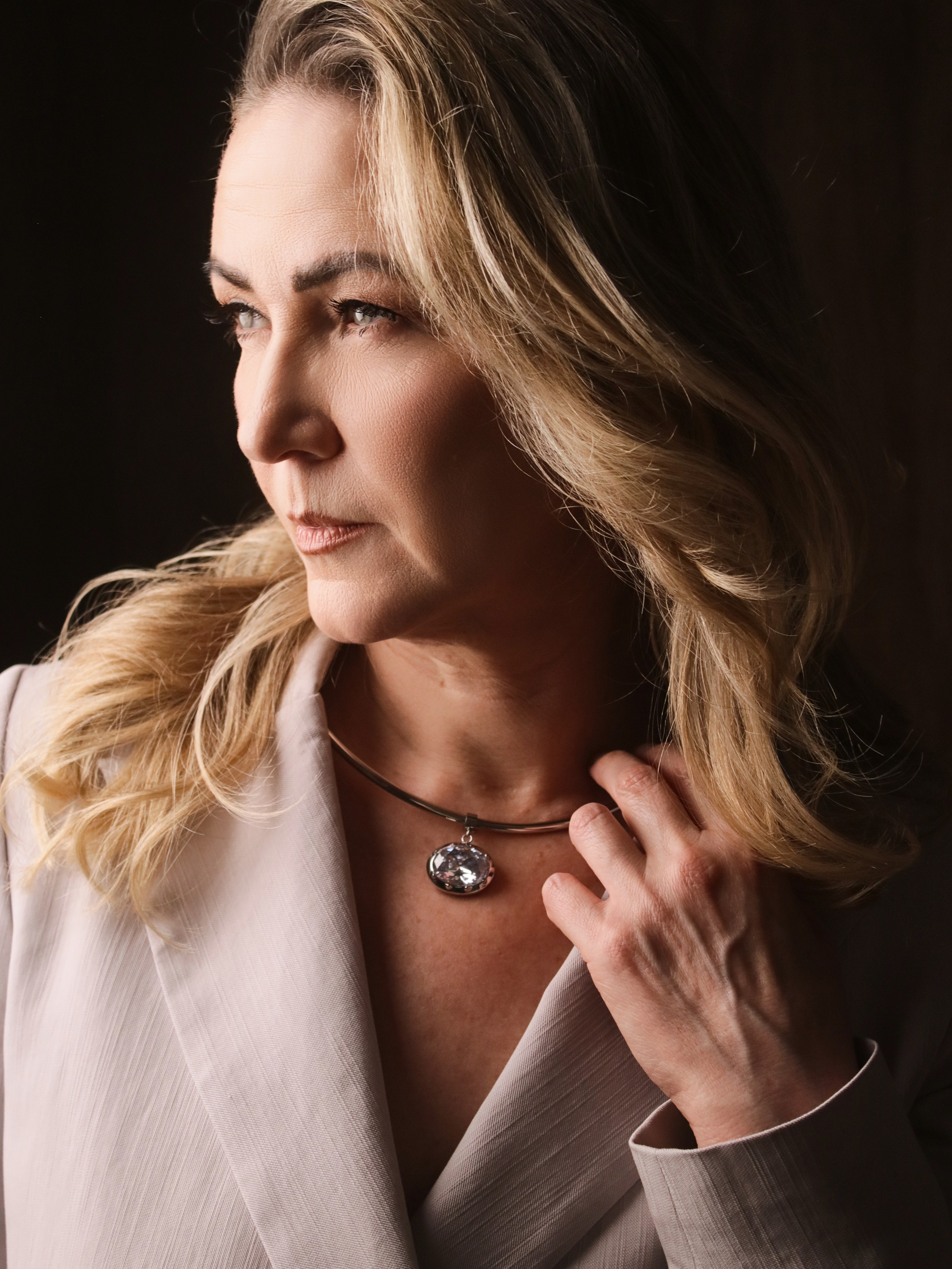 Toomuch. Фотограф и продюсер fashion-съемок в Санкт-Петербурге