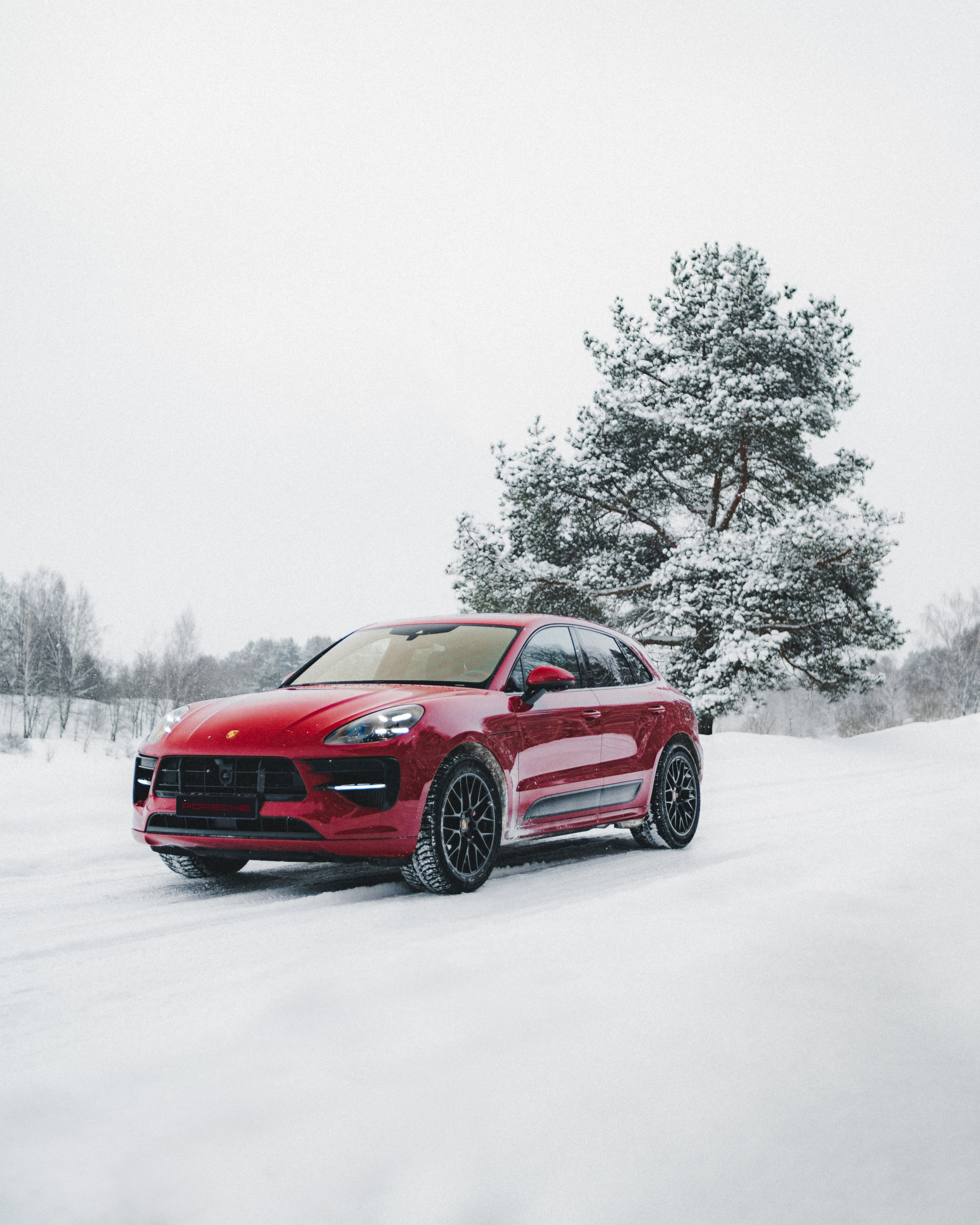 Автомобильная фотосессия Porsche Macan GTS. Фотограф Илья К. в Москве
