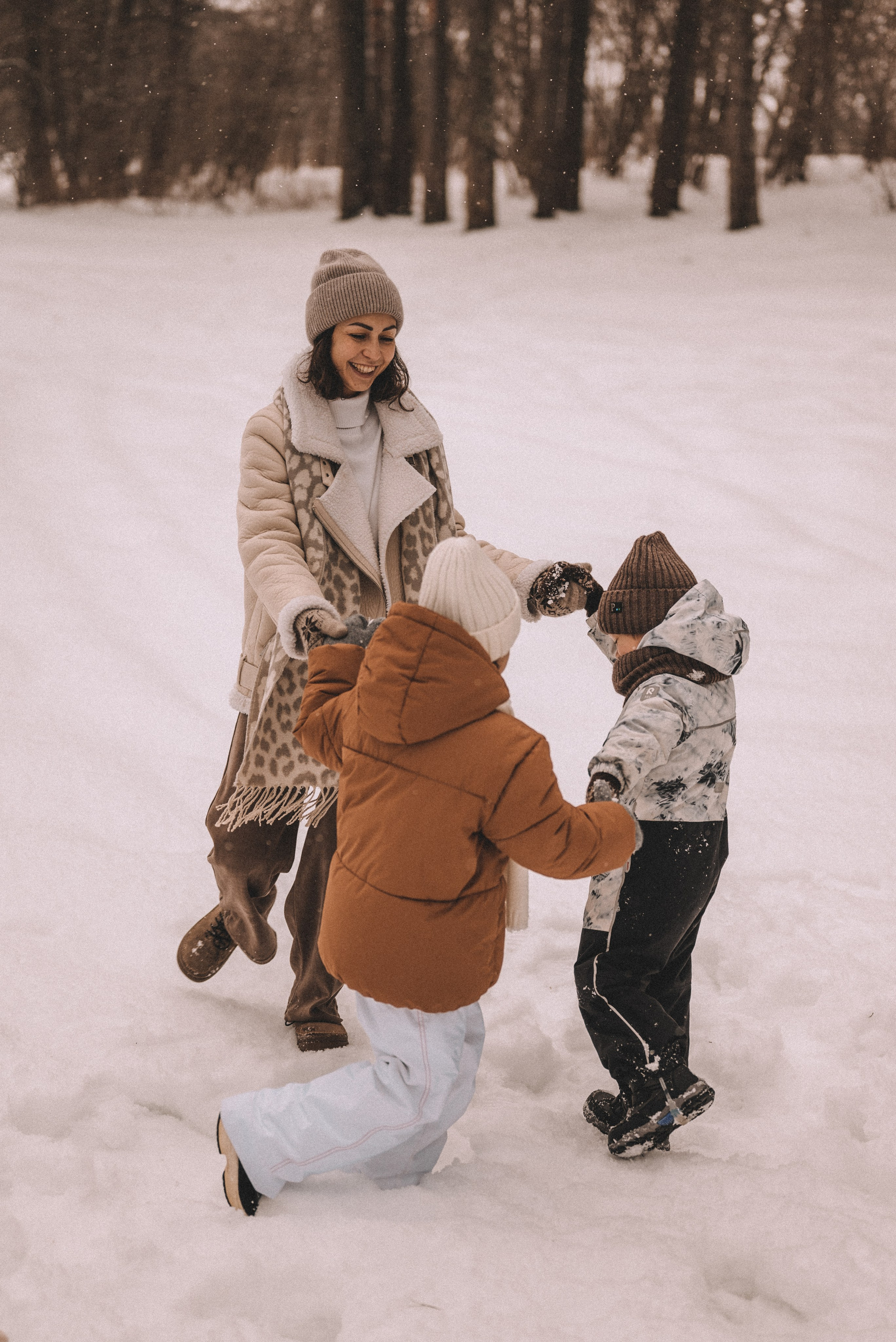 Сергей и Наталья с Ксюшей и Максимом. Фотограф Кристина Пархоменко