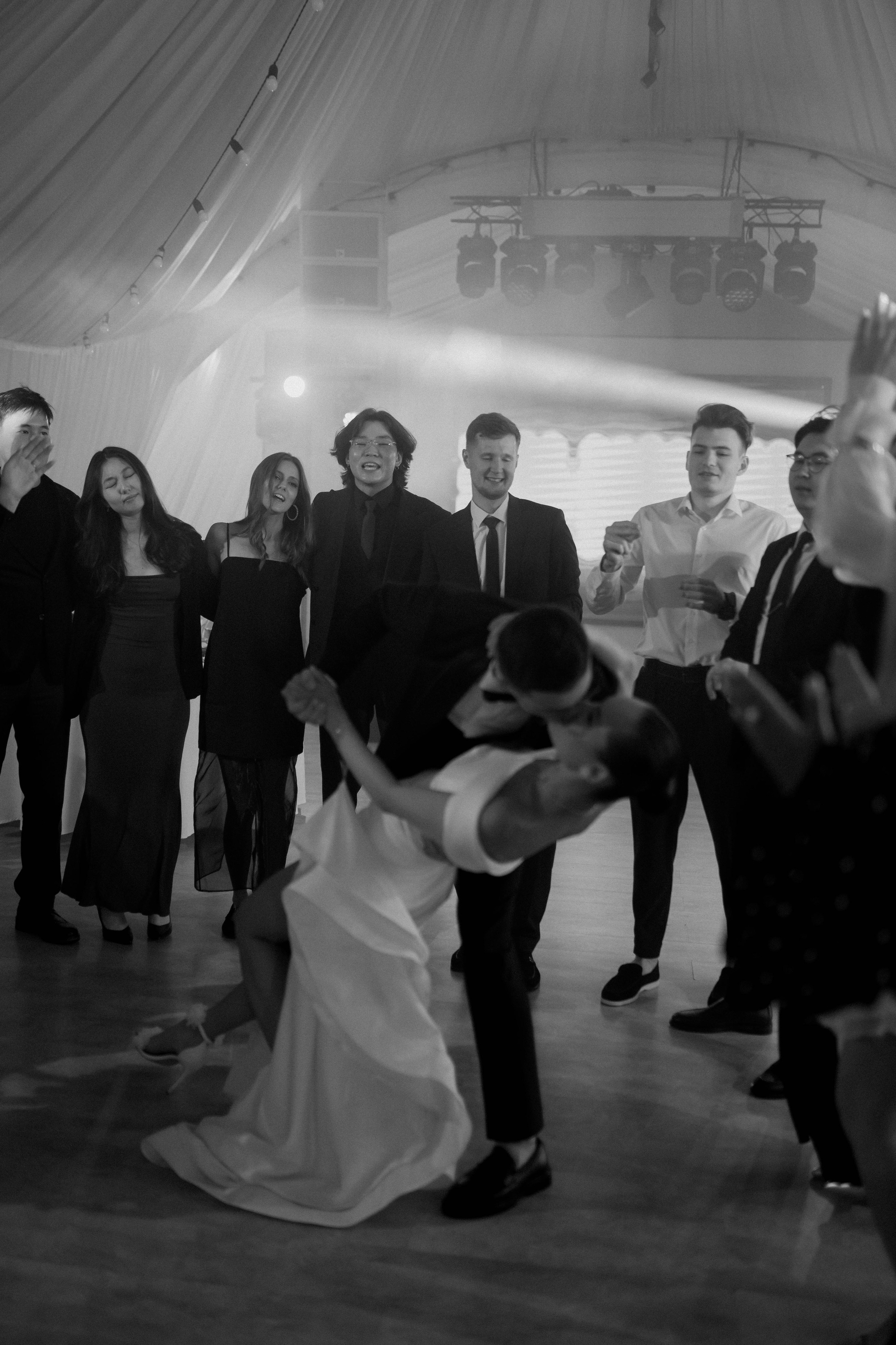 …. Свадебный фотограф в Санкт-Петербурге Александра Чукавина