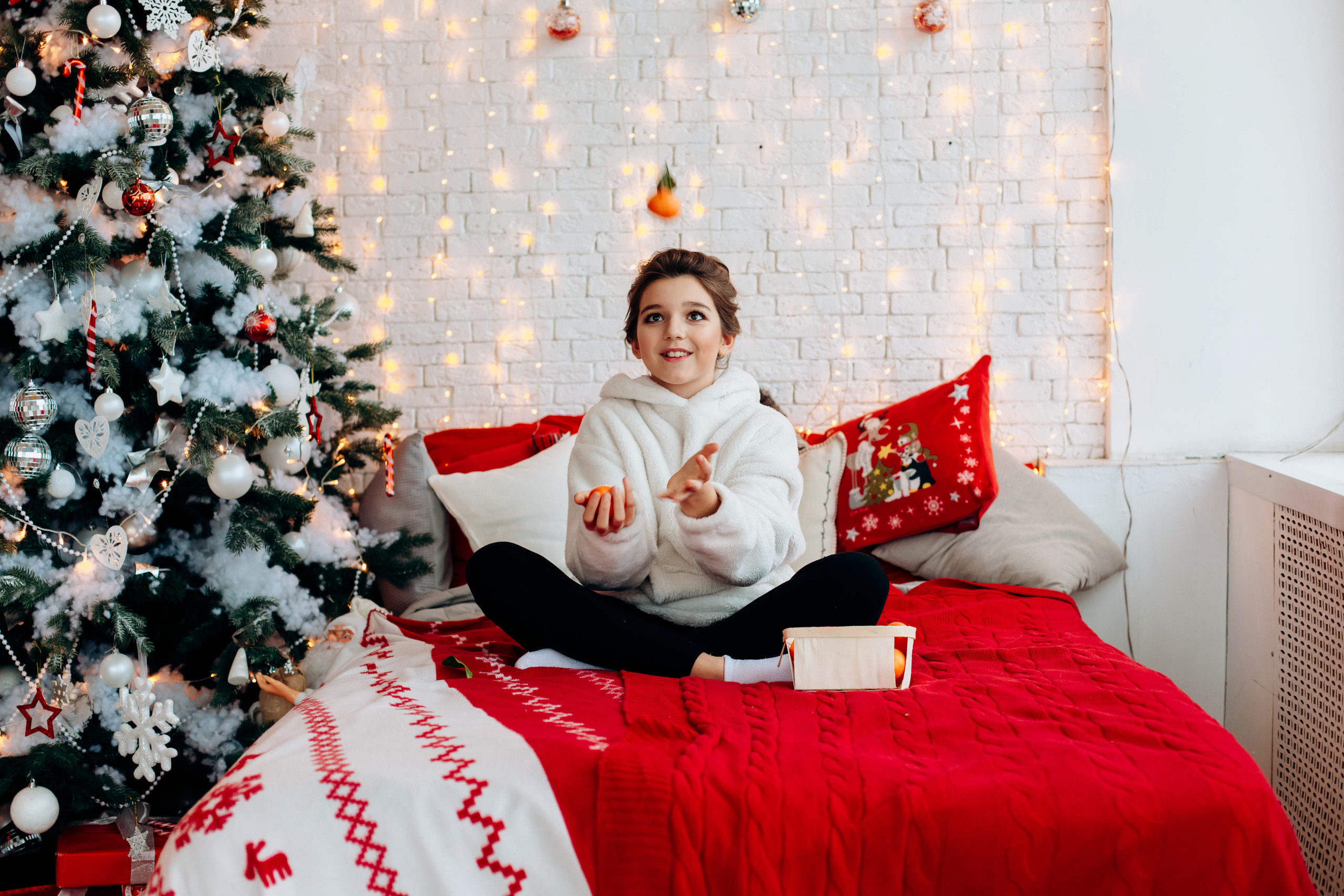 Леночка (новогодняя уютная фотосессия). Семейный и свадебный фотограф в Воронеже Майя Добровольская