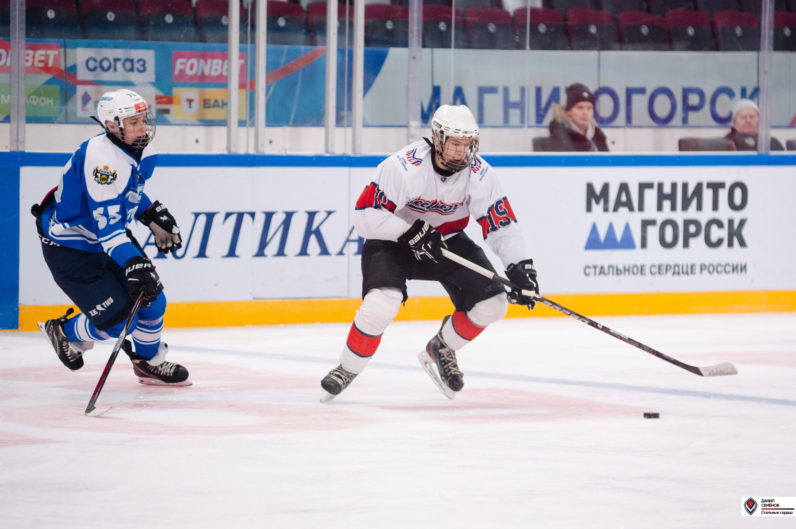 Чемпионат СХЛ. Стальные сердца — Газовик. Фотограф Магнитогорск Данил Семенов