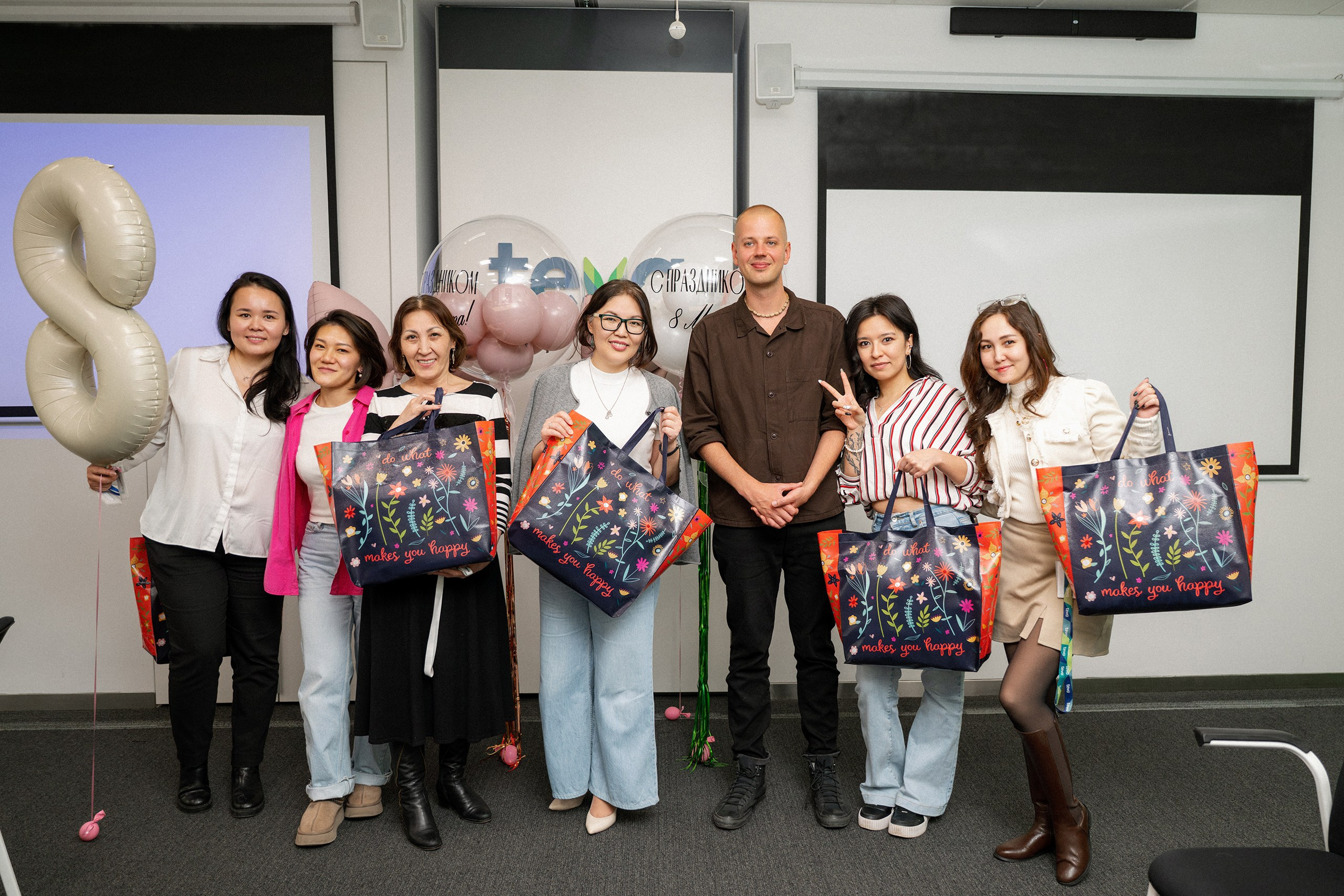 Teva, 8 марта, квиз. Фотограф в Алматы — Алексей Коньков | Репортаж, свадьбы, портреты, Love story