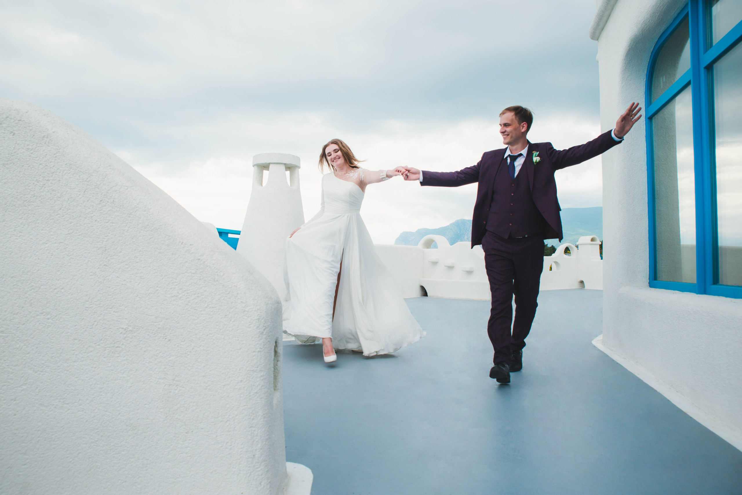 Ксения & Иван. Свадебная съемка в Санторини и Херсонесе. Свадебный и контент фотограф в Севастополе и Крыму Марина Данилова