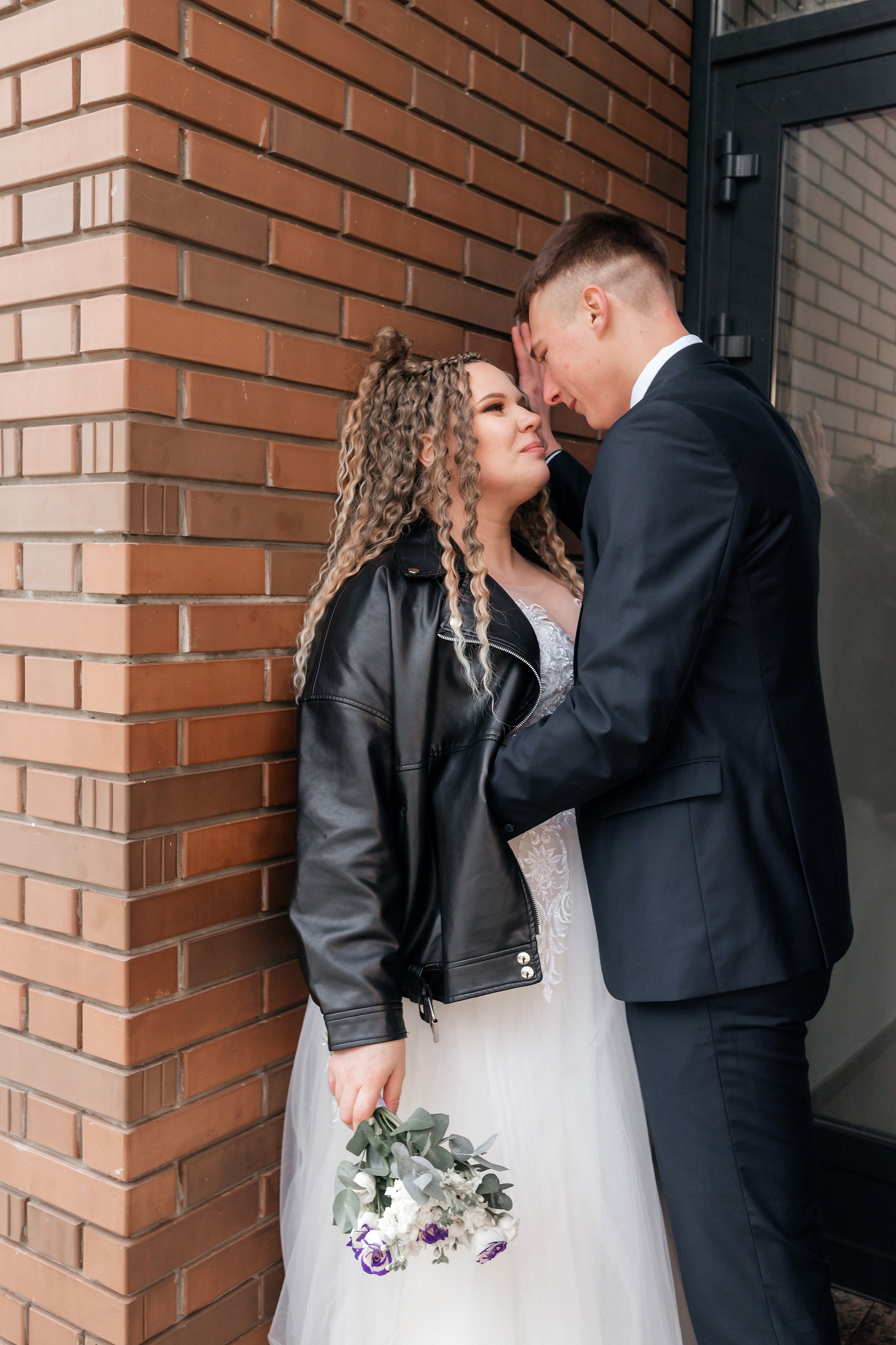 Ноябрьская свадьба в Сормовском ЗАГСе и в фотостудии Акт Первый. Свадебный фотограф и фотограф Love-Store в Нижнем Новгороде Анастасия