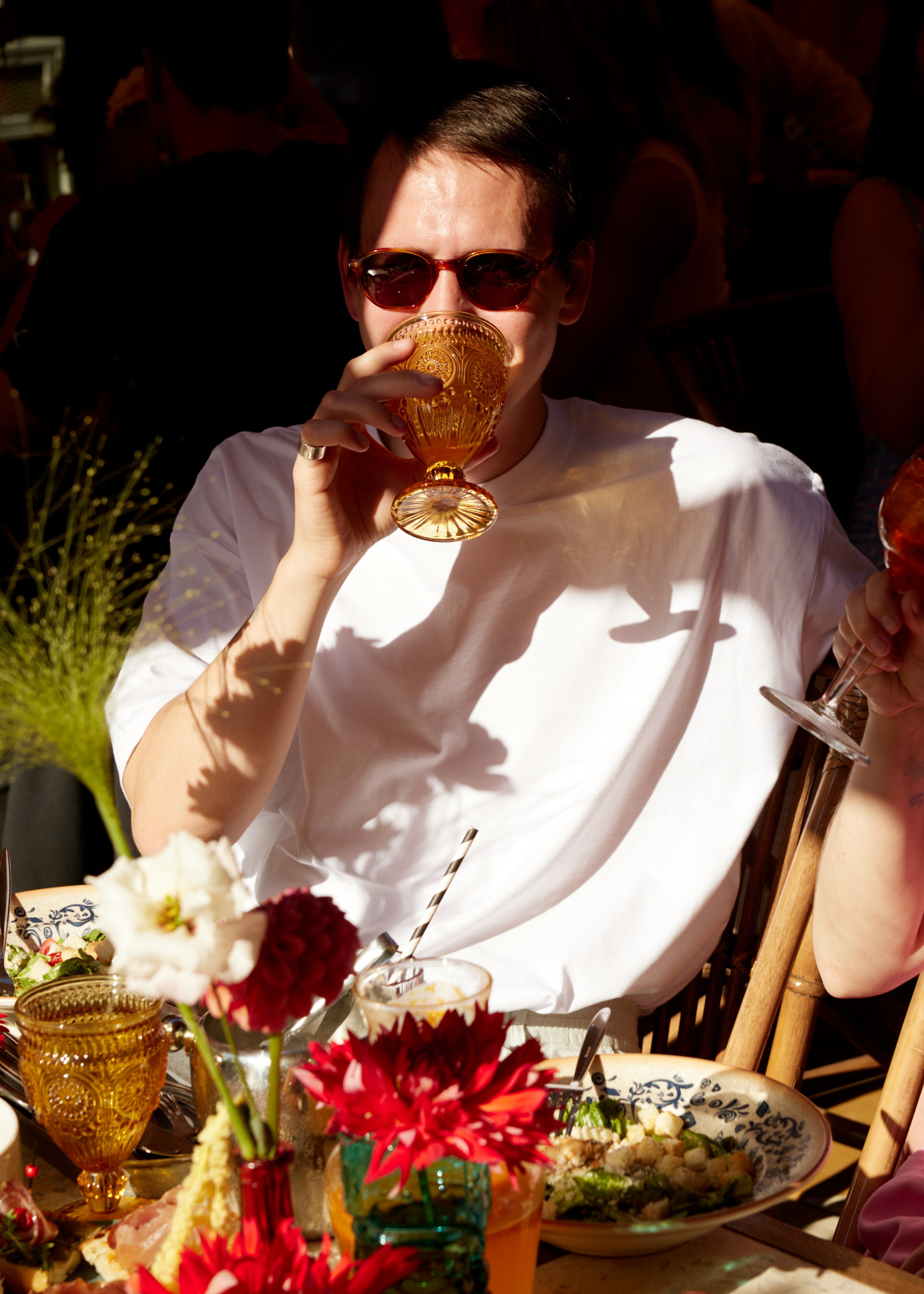 Бумажные украшения и блестки* Костя & Наташа. Фотограф Чугунов Александр