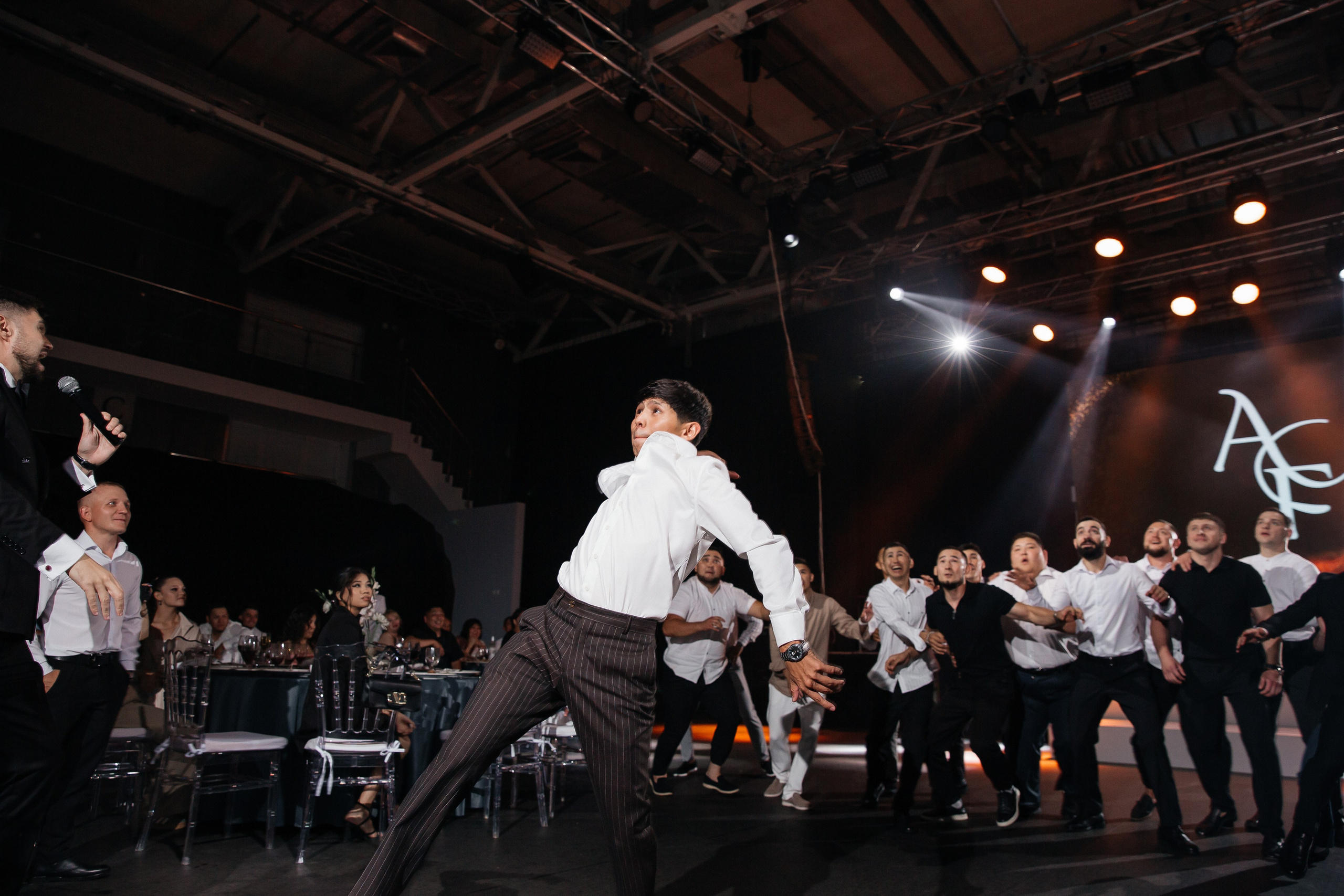 Уютная свадьба — Аскар и Катя на Марсовом поле. Свадебный фотограф в Оренбурге Илья Володьков