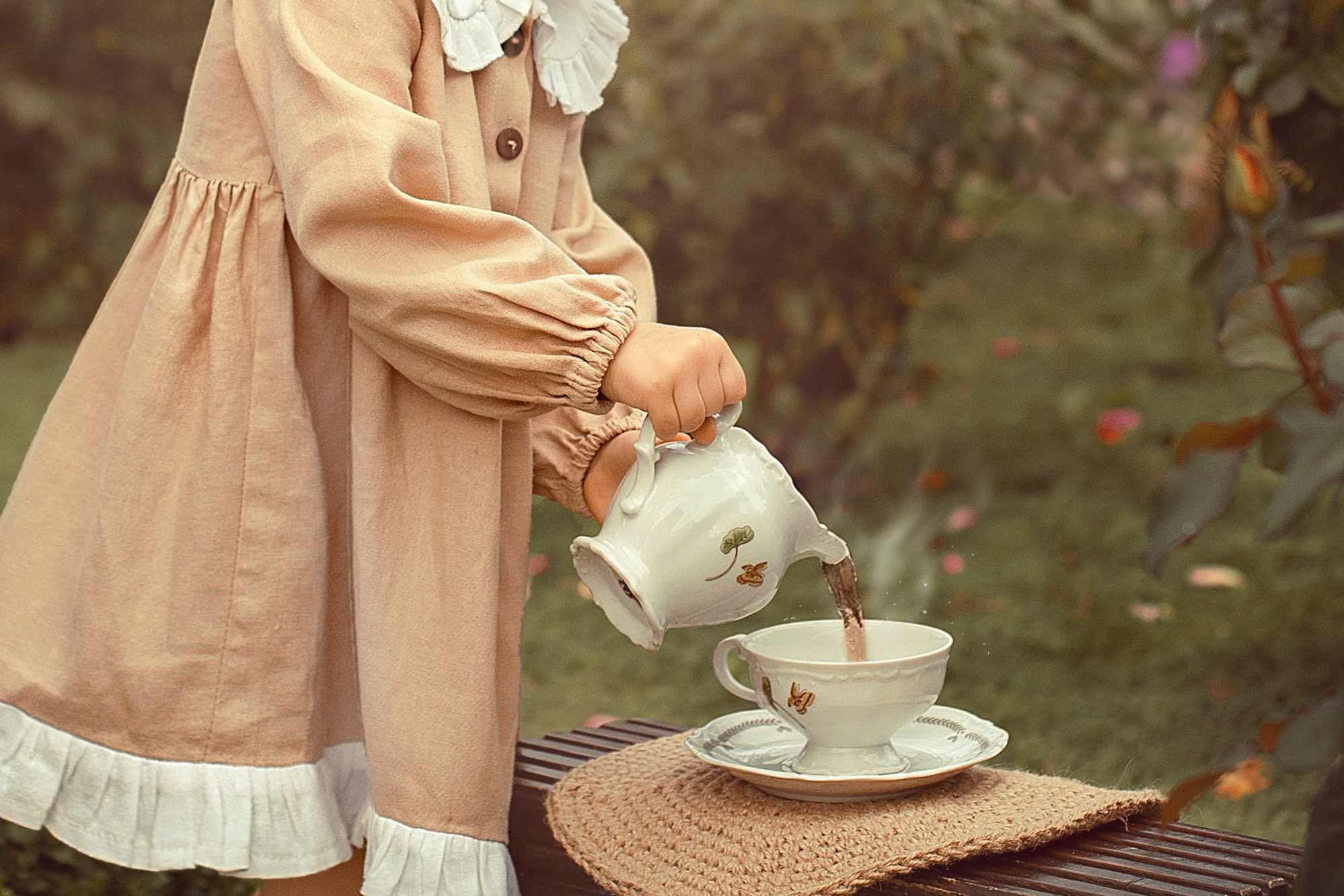 Чаепите в розовом саду. Фотограф в Волгодонске Елена Орешкина