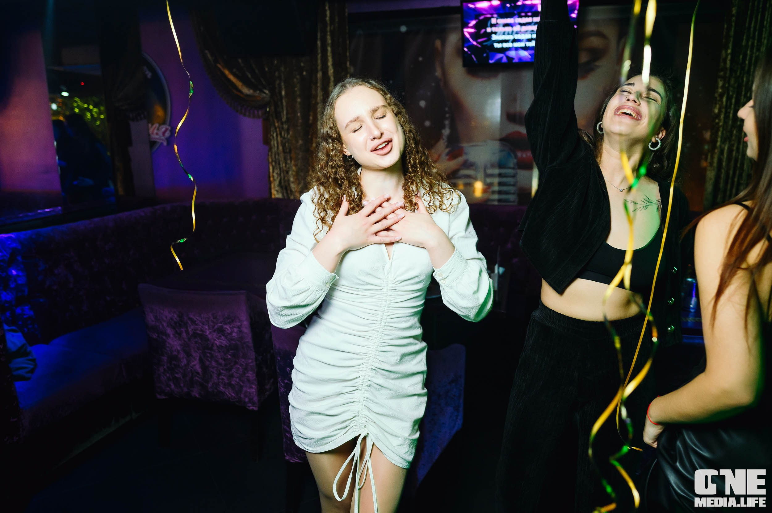 Фотоотчет из караоке-клуба Эйфория. One Media Life: фоторепортажи, фотоотчеты с мероприятий и заведений