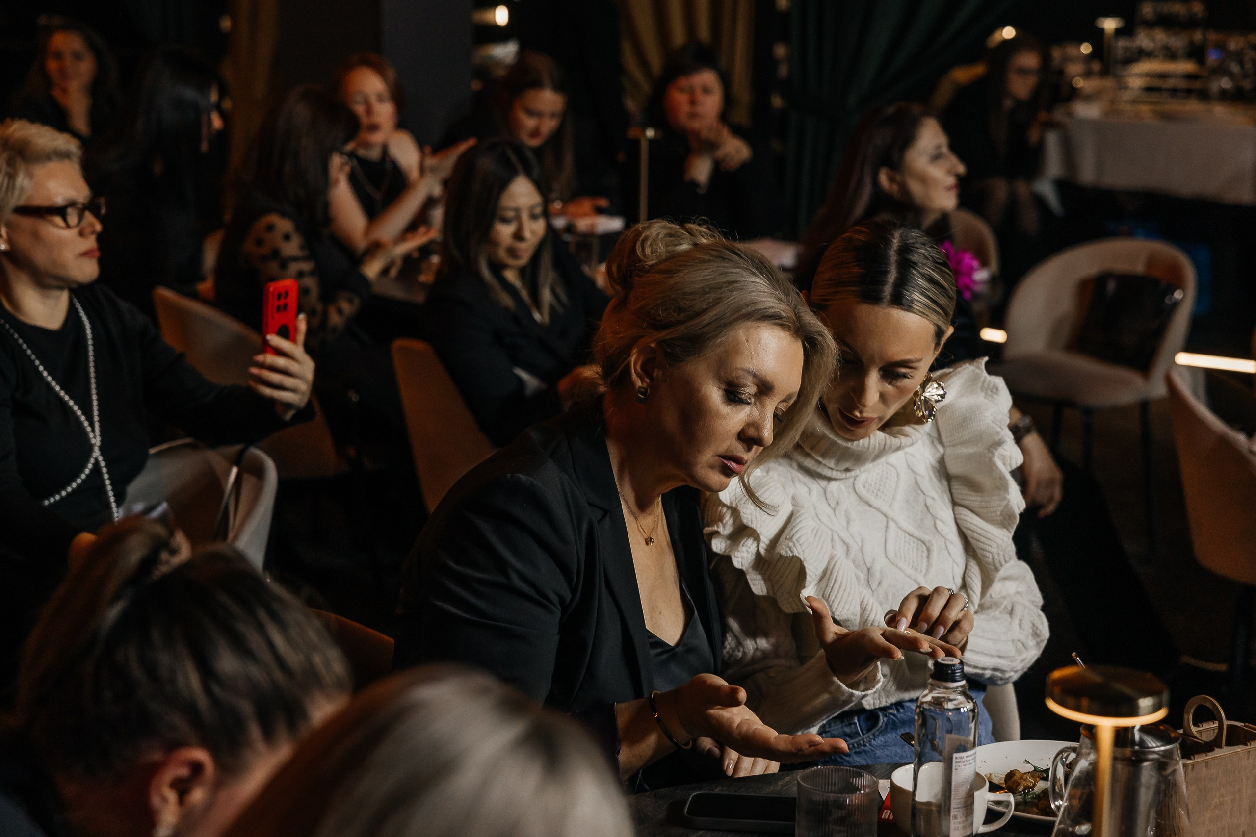 Фотосъёмка мероприятий. Женский и событийный фотограф в Новосибирске Оксана Чумакова