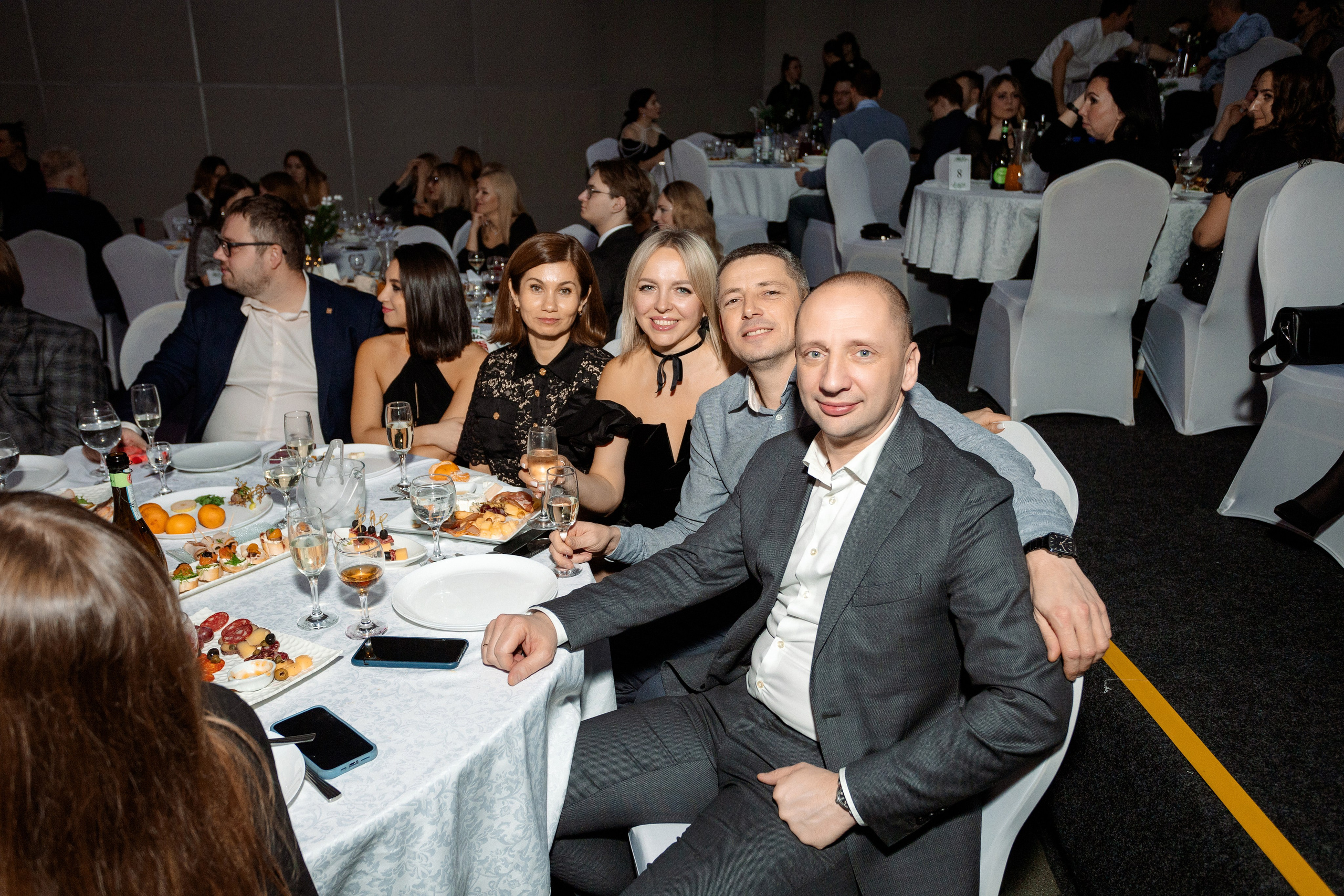 РЕПОРТАЖ: НОВЫЙ ГОД В ДК МЕТАЛЛУРГ. Профессиональный фотограф в Ижевске Леша Петров