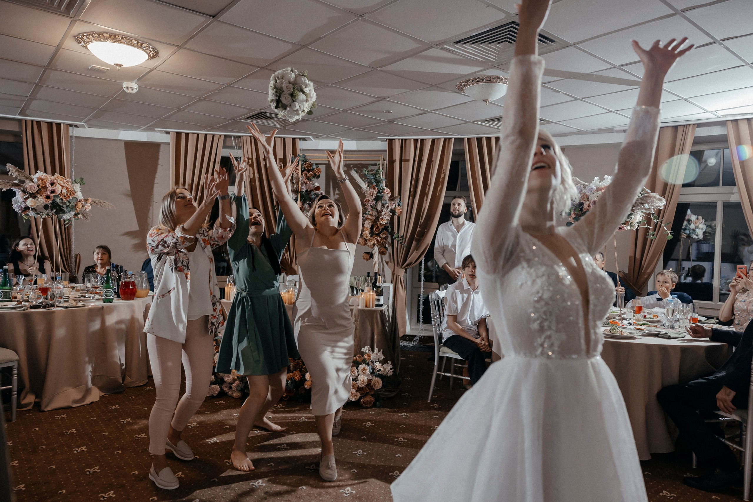 Такая тёплая осень. Свадебный фотограф в Москве