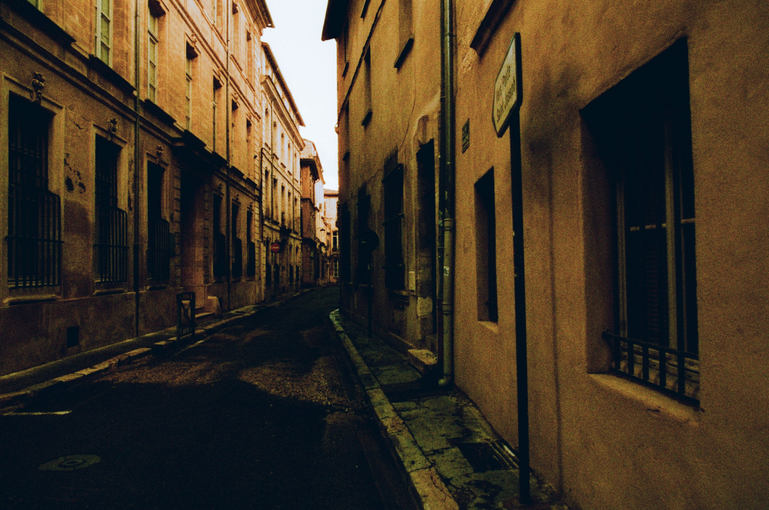 The contract // france, avignon II. EVER EXPOSED