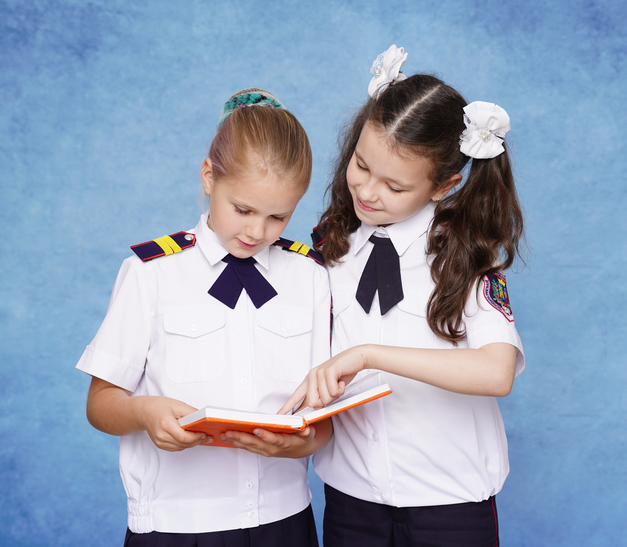 1 кл / мелкие группы //. MEMENTO.Выпускные альбомы, школьные, юбилейные и другие книги. Ростов-на-Дону