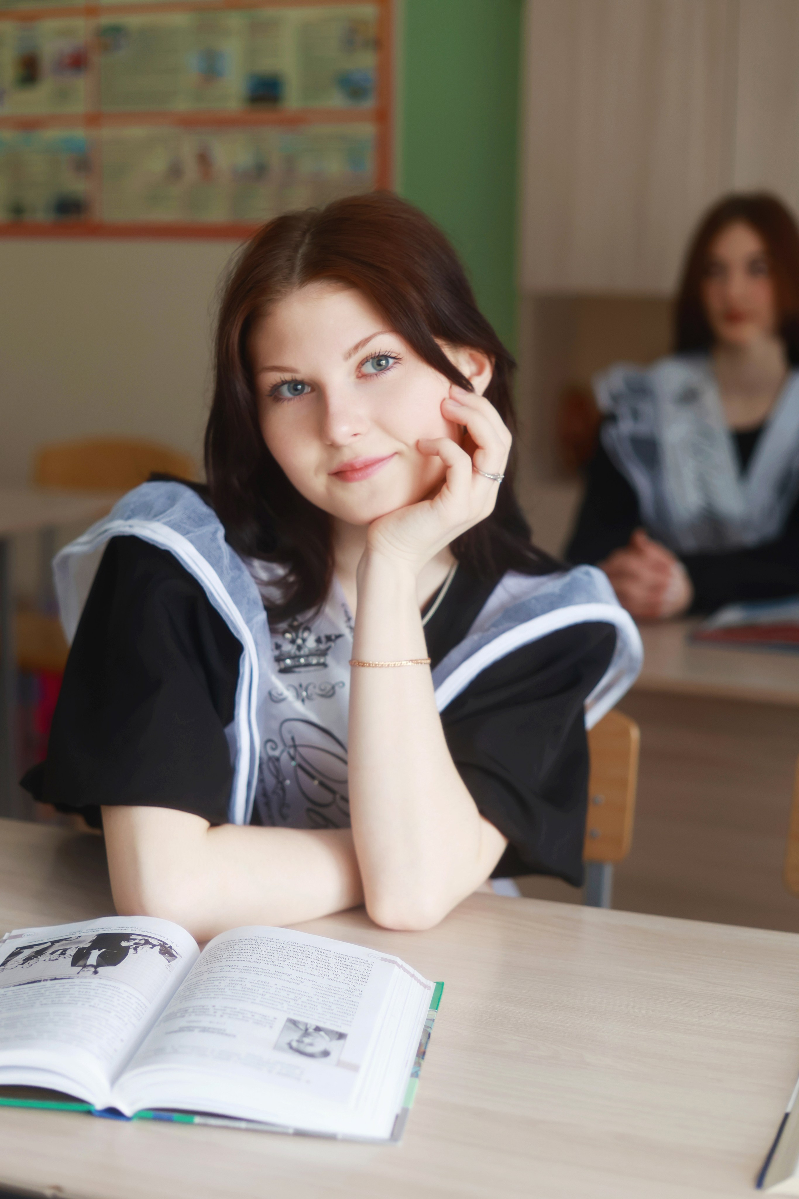 9-11 классы СЪЁМКИ ВЫПУСКНЫХ И ПОСЛЕДНИХ ЗВОНКОВ. Выпускные альбомы для школ и Детских садов в Барнауле /Выпускные/Свадебные/Детские/Семейные и др. виды съёмок /Фотограф Вера Валейко
