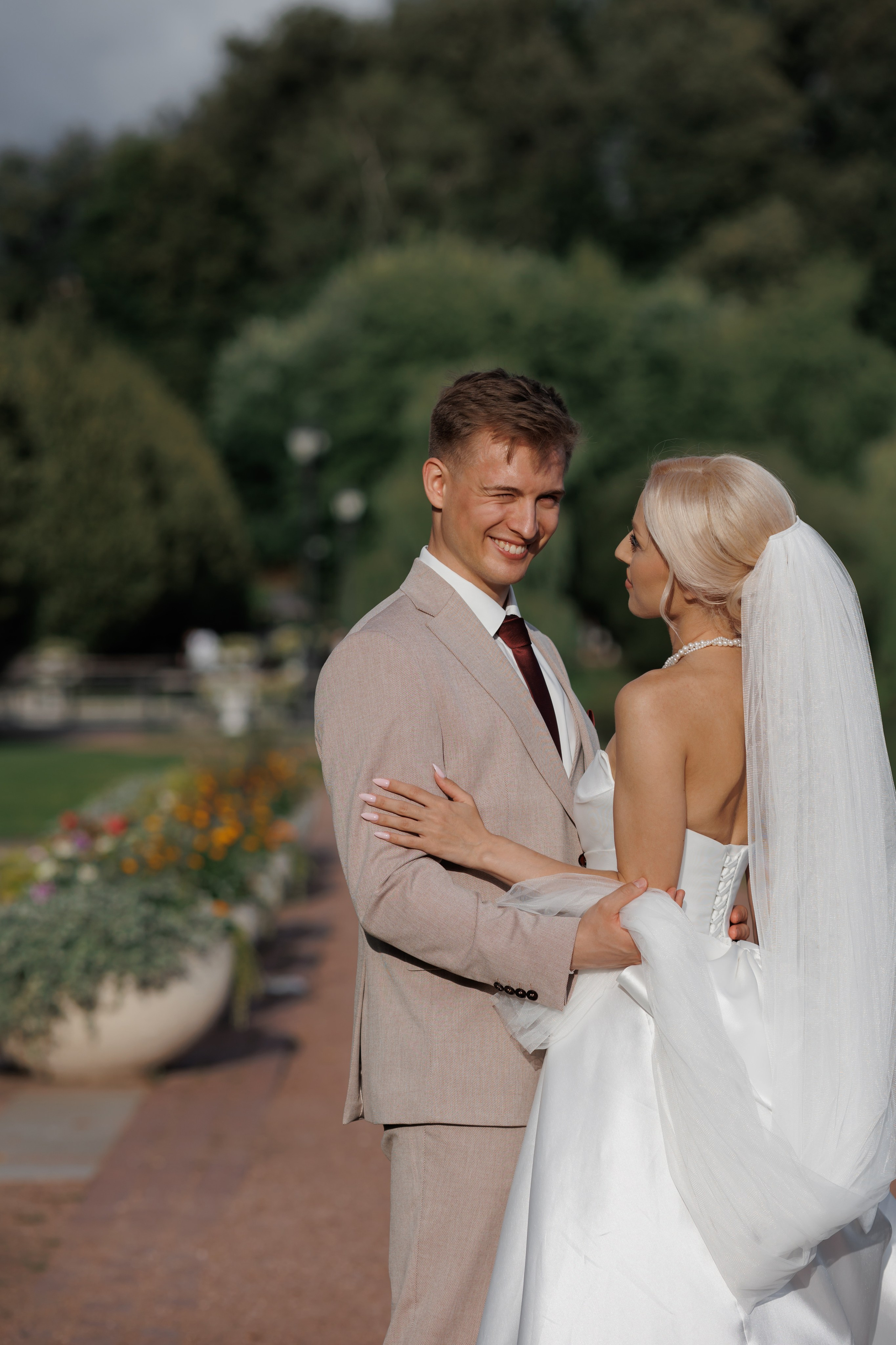 Отель «Милан», Шипиловский ЗАГС, прогулка в парке Царицыно. Свадебный и репортажный фотограф (Москва, Королев и другие)