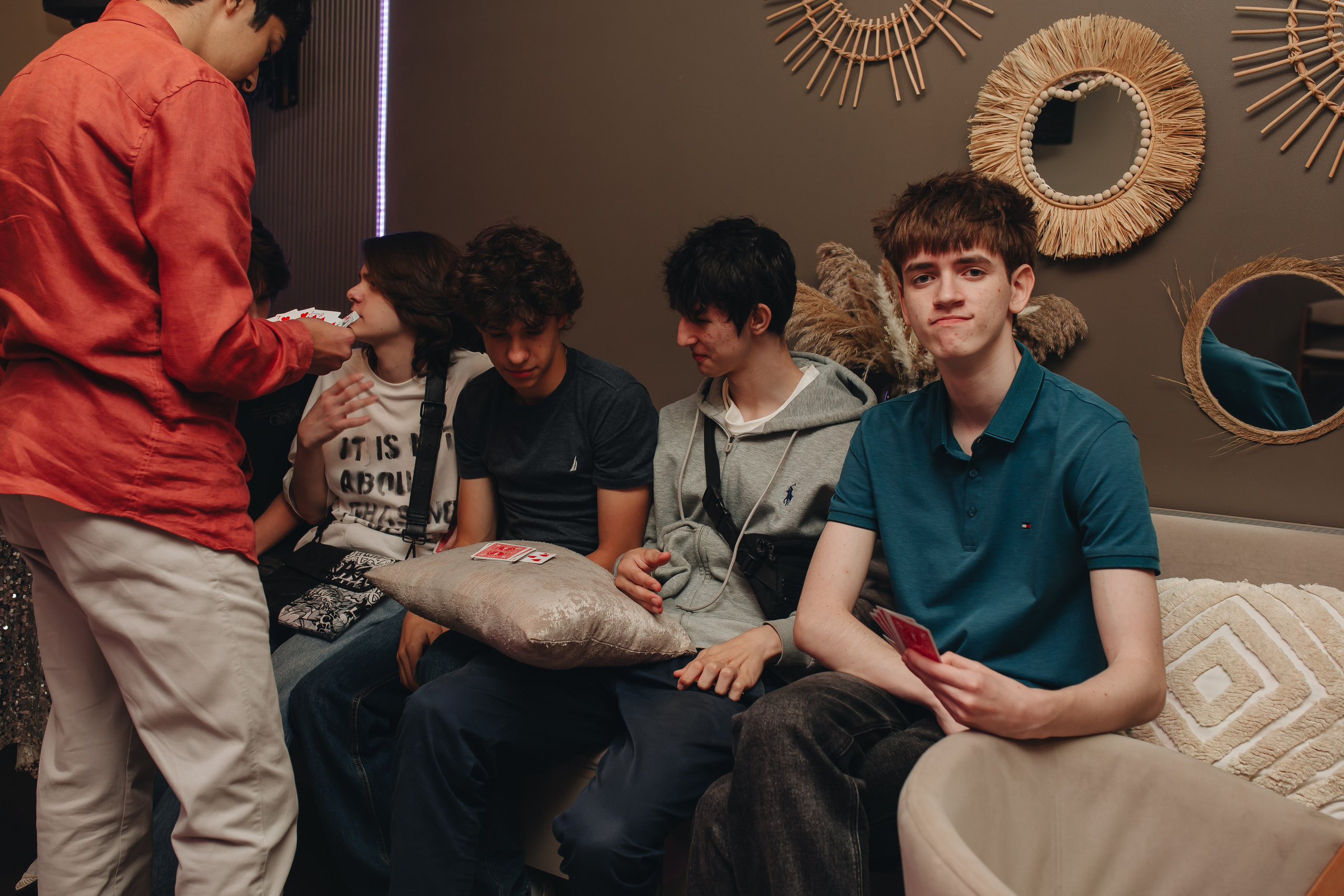Выпускной 9-го класса в лофте Август. Семейный и детский фотограф в Москве Дорогова Екатерина