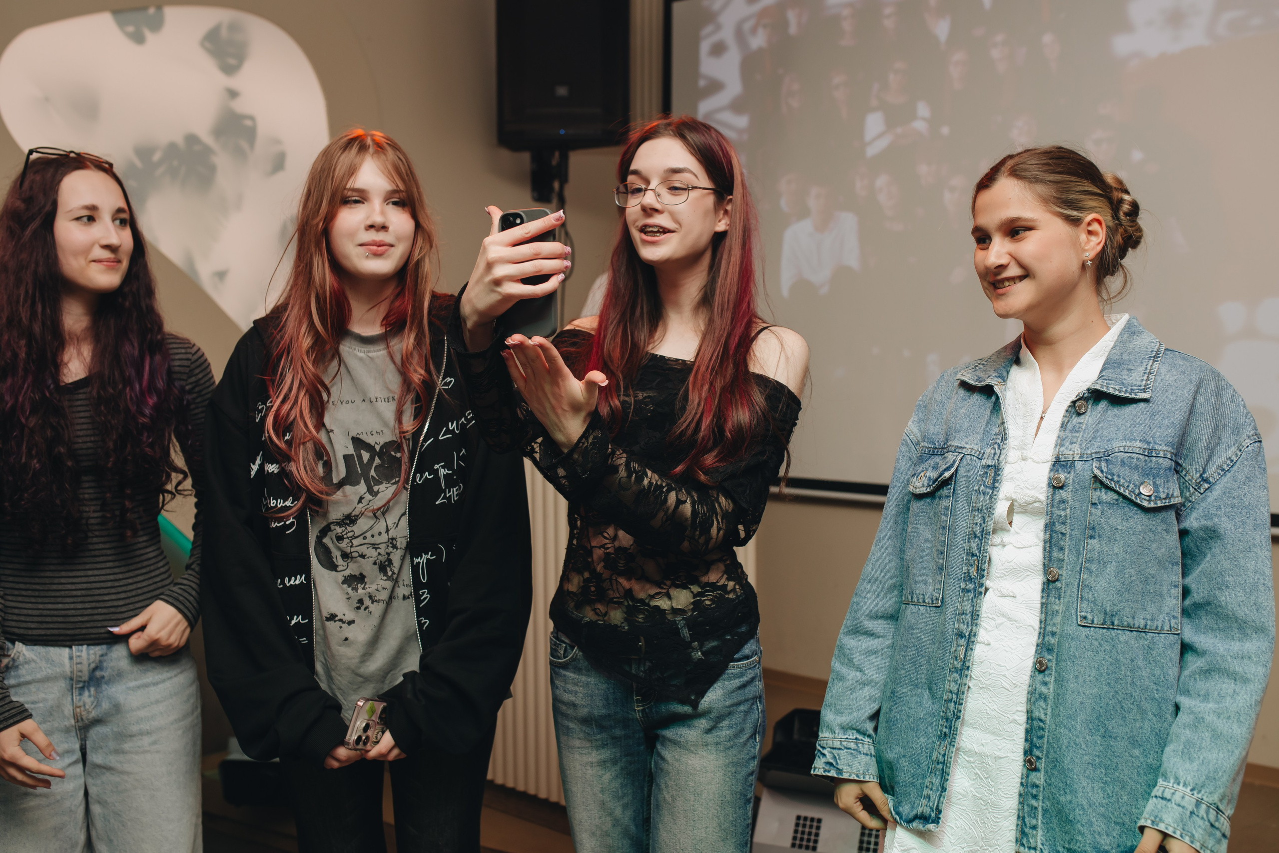 Выпускной 9-го класса в лофте Август. Семейный и детский фотограф в Москве Дорогова Екатерина