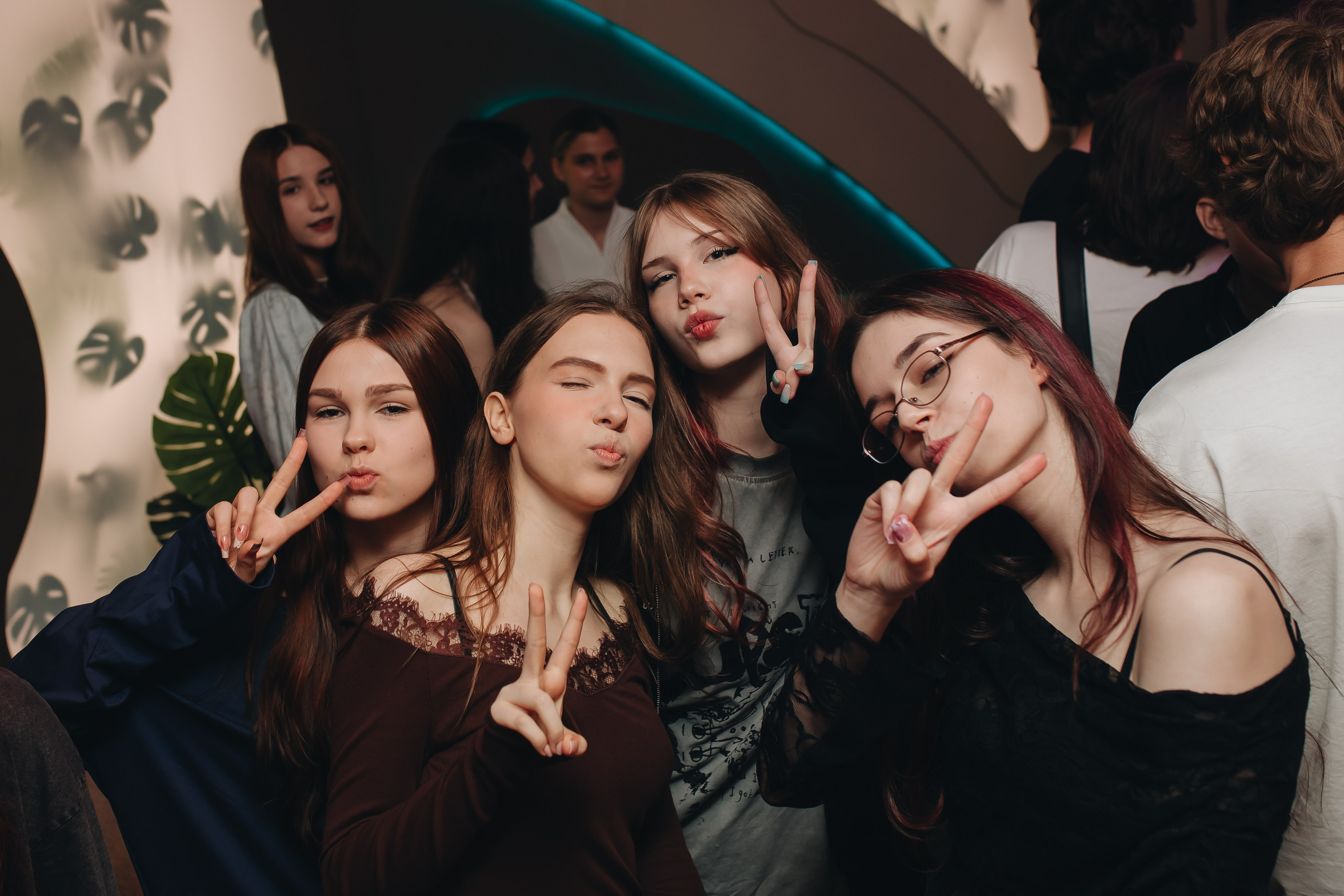 Выпускной 9-го класса в лофте Август. Семейный и детский фотограф в Москве Дорогова Екатерина