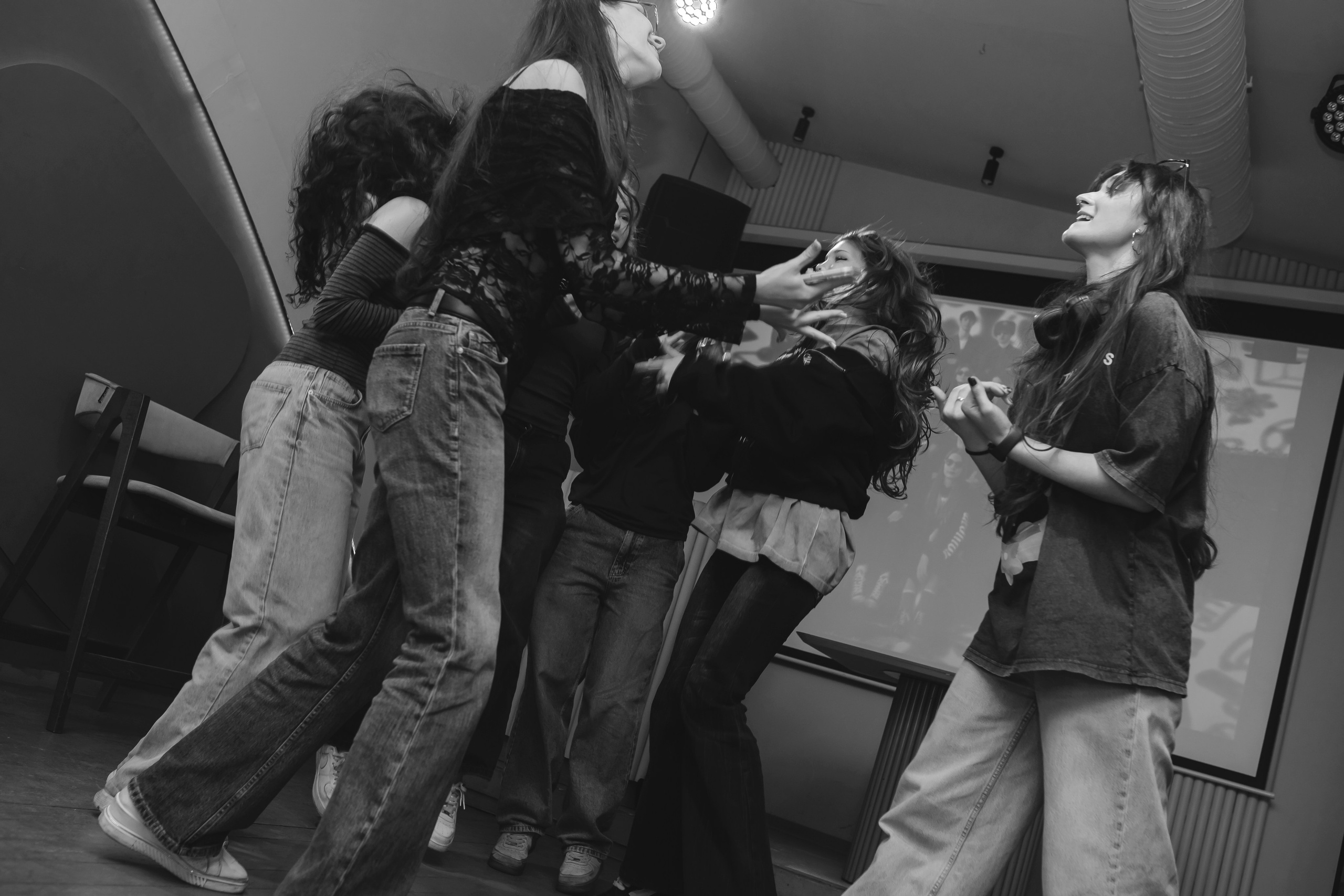 Выпускной 9-го класса в лофте Август. Семейный и детский фотограф в Москве Дорогова Екатерина