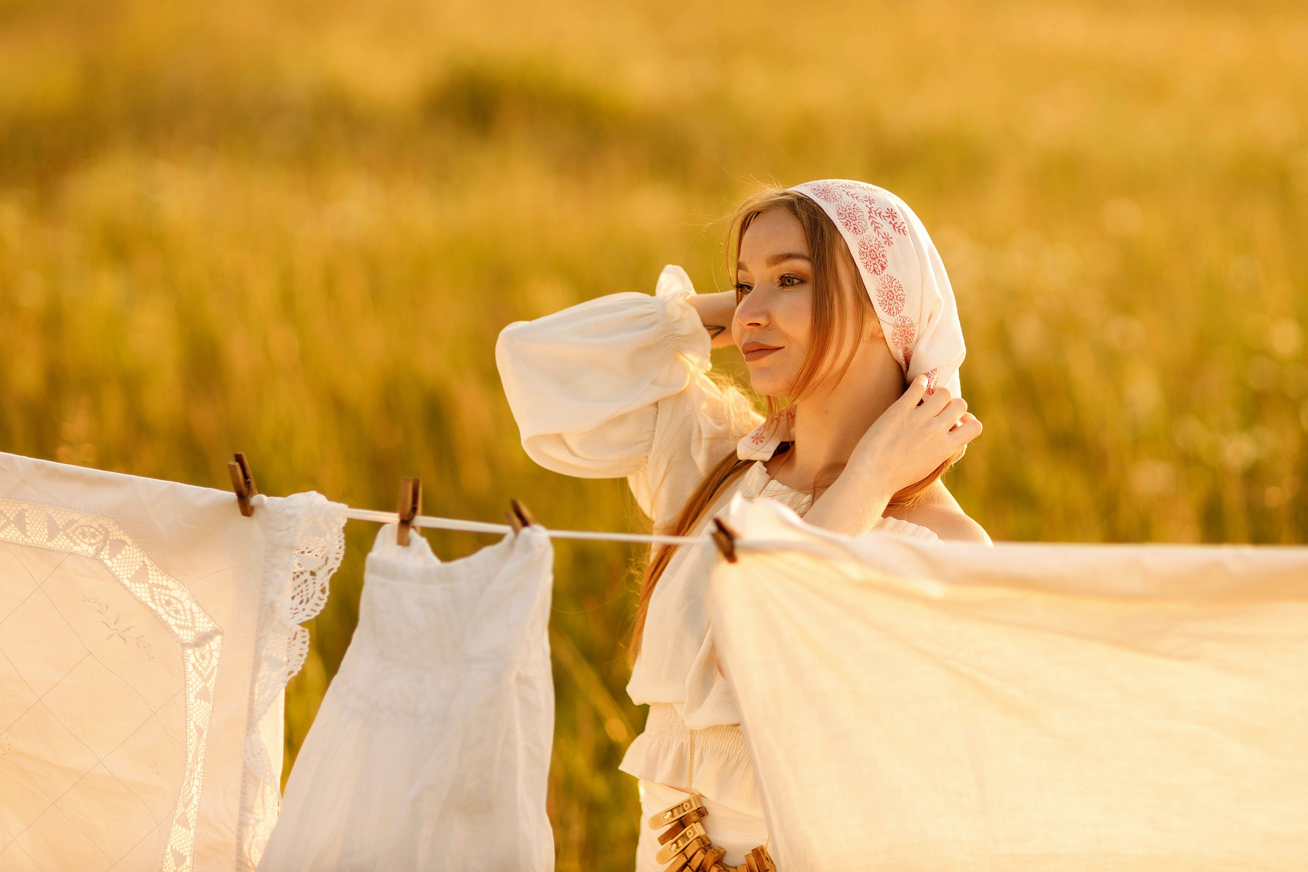 Тематическая фотосессия «Стирка» с Ларисой совместно с Ириной Павловой. Портретный и репортажный фотограф в Чебоксарах Андриян Чаркин