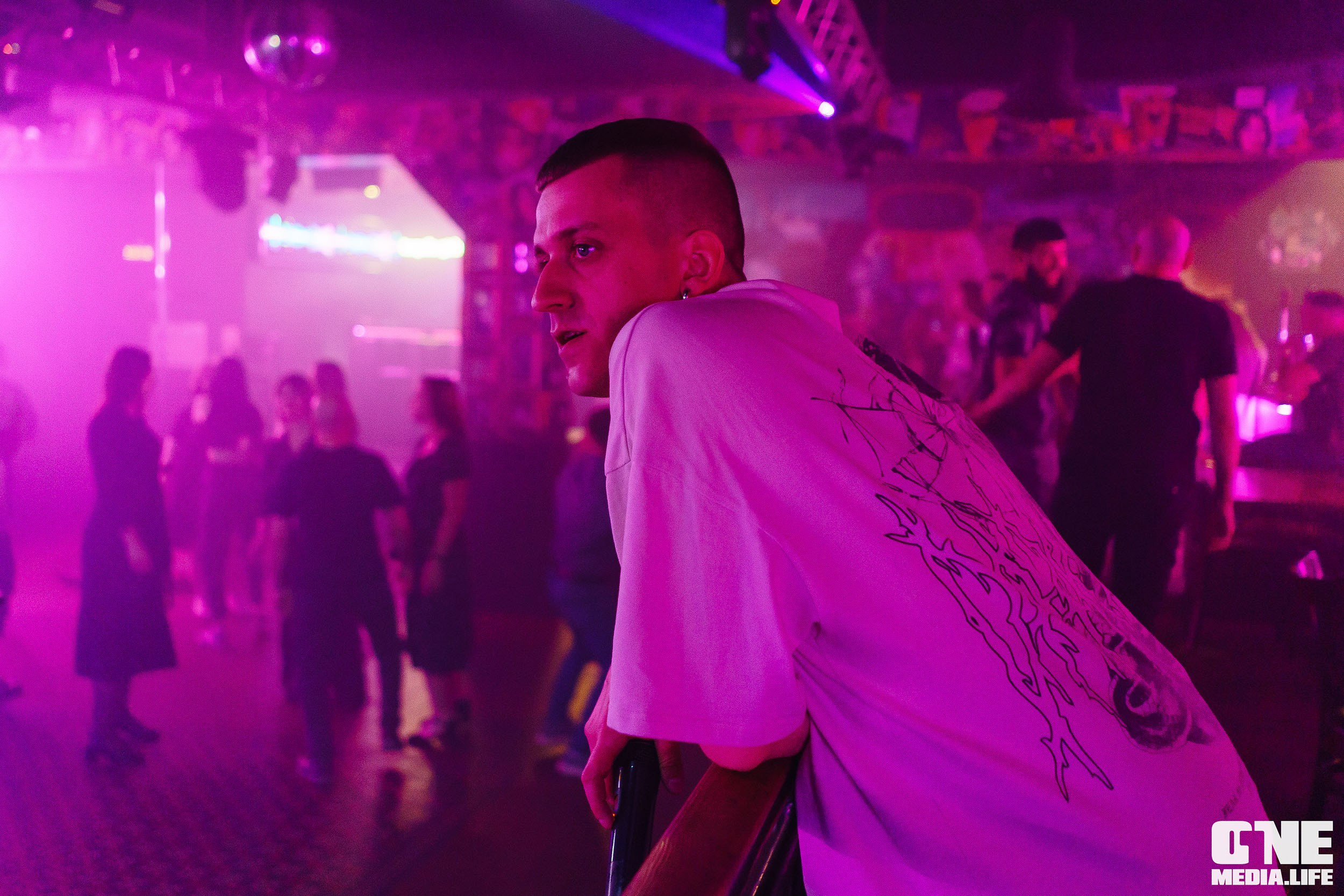 Фоторепортаж из бара XxxX. One Media Life: фоторепортажи, фотоотчеты с мероприятий и заведений