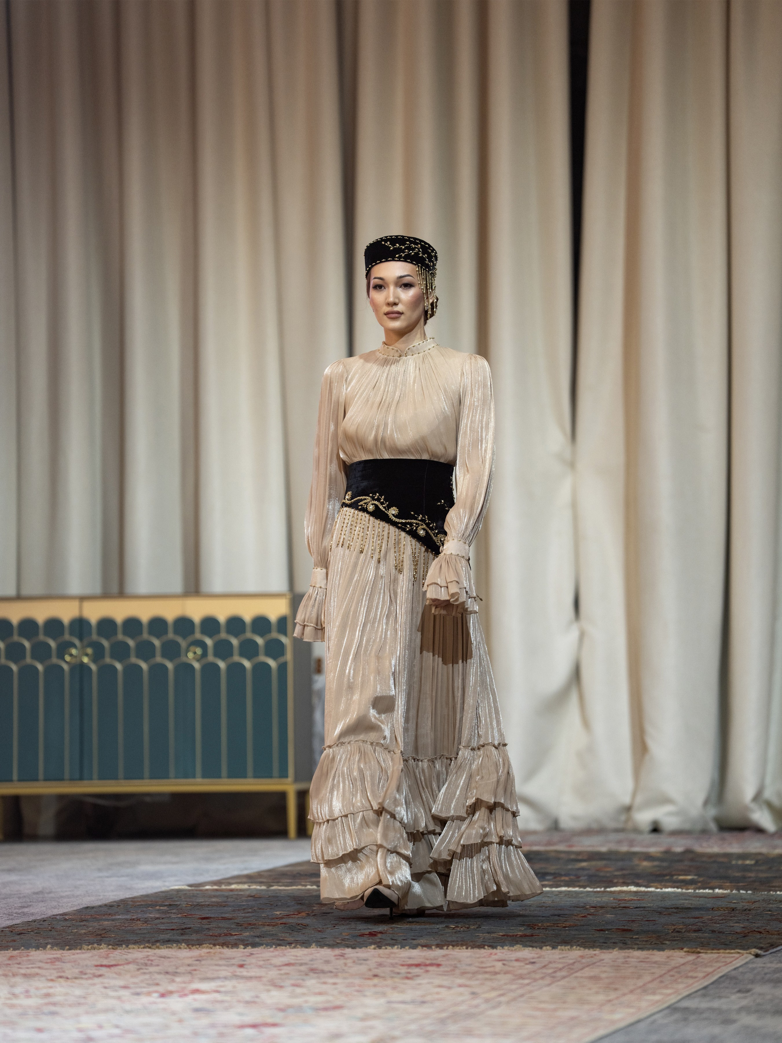 Khanshaiym brand. Сайт Алматинского НЮ АРТ, будуар и фэшн фотографа Дениса Карпенко