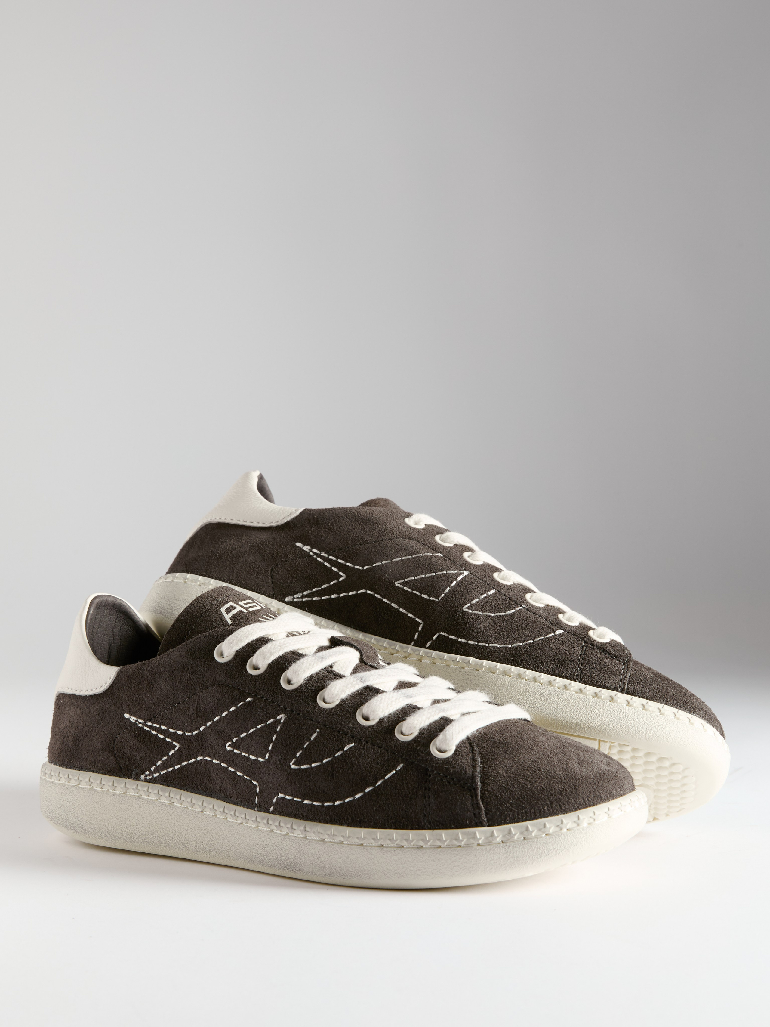 Предметный фотограф в Москве Евгений Шубин