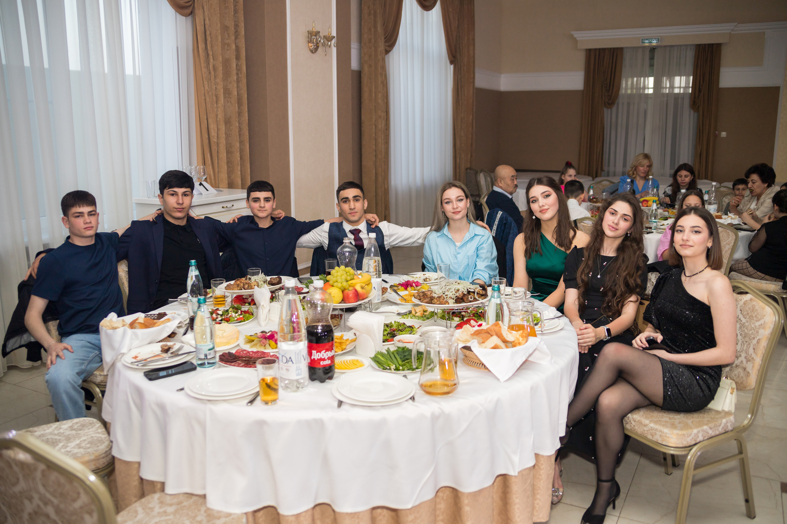 Фотограф на юбилей в городе Ростов-на-Дону. Олеся Семейская свадебный и семейный фотограф в Ростове-на-Дону