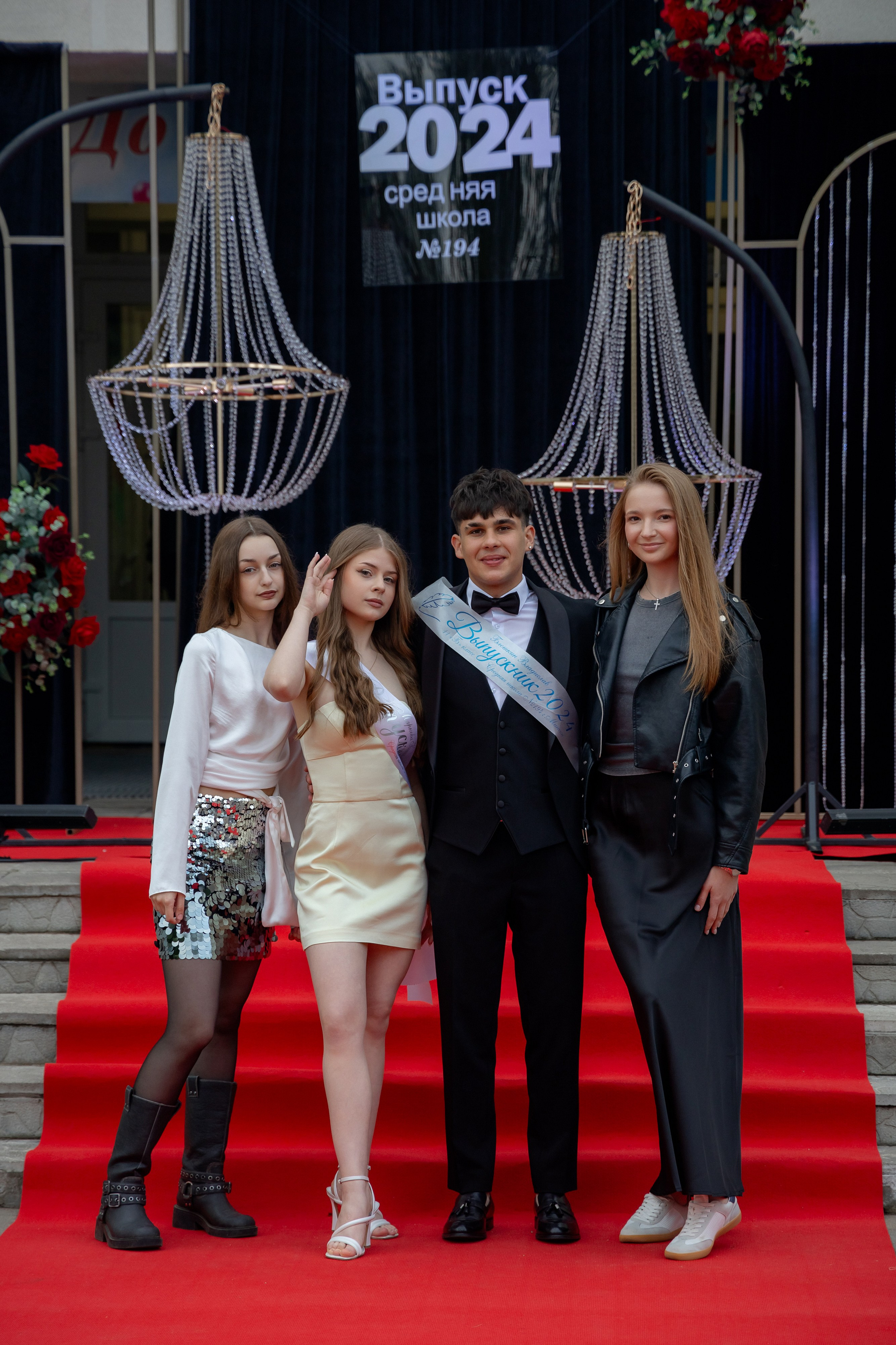 Школьный выпускной 2024 год в Соколе (Минск). Свадебный фотограф в Минске/Беларуси Сергей Спиридонов