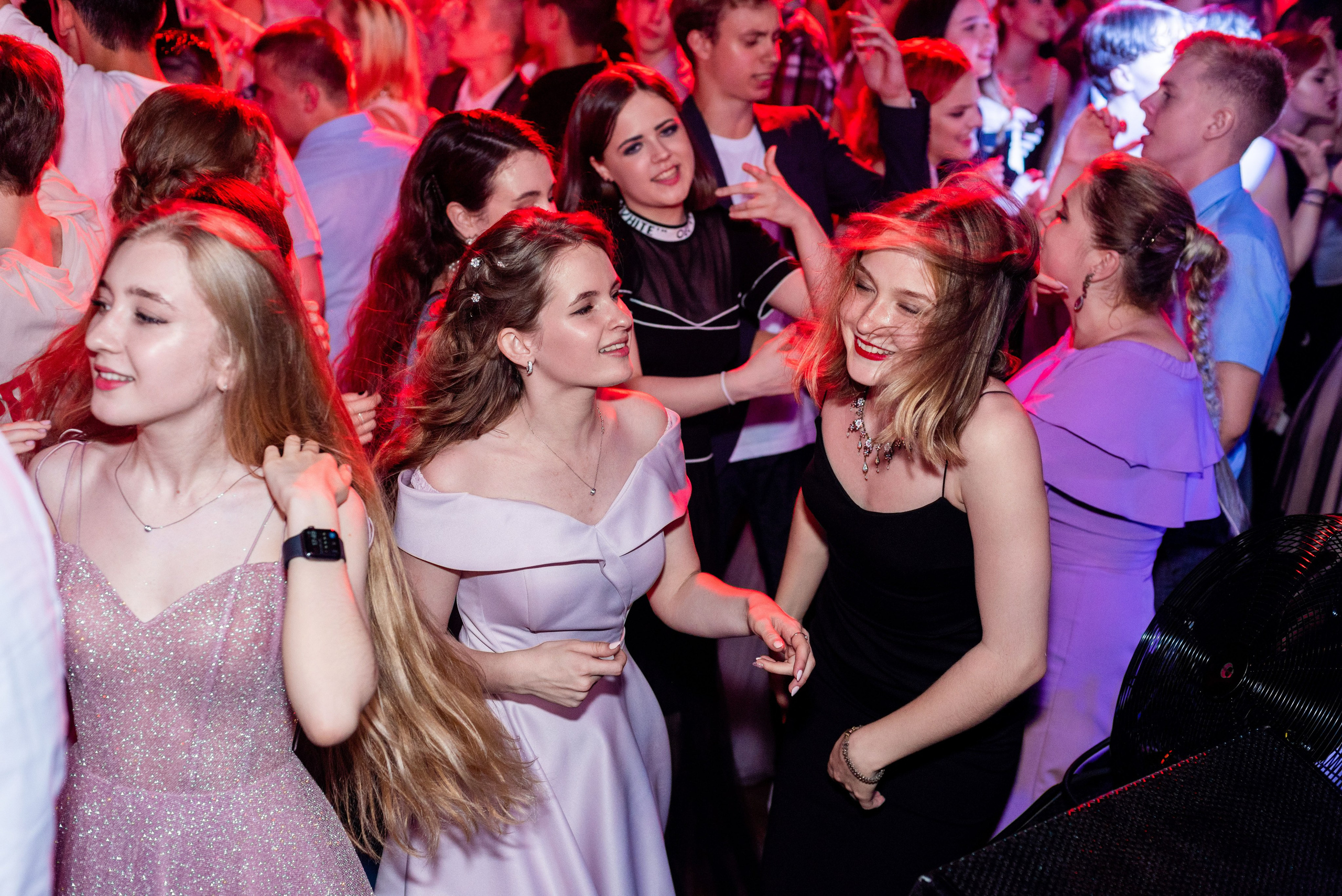 Выпускные 11 кл. Фотограф Юлия Попова