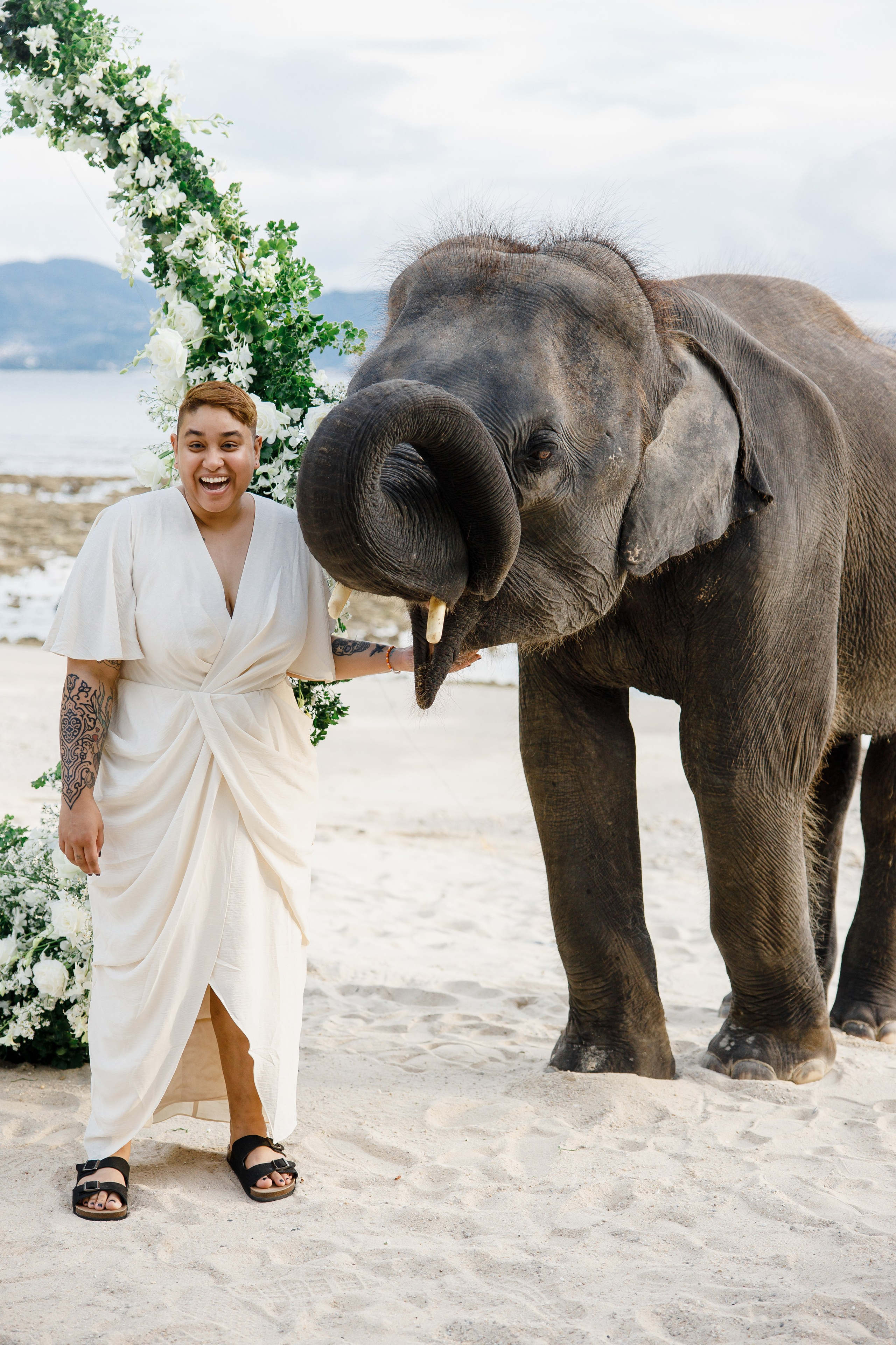 Wedding in Phuket at the Thavorn Hotel. Photographer in Phuket. Photographer Thailand