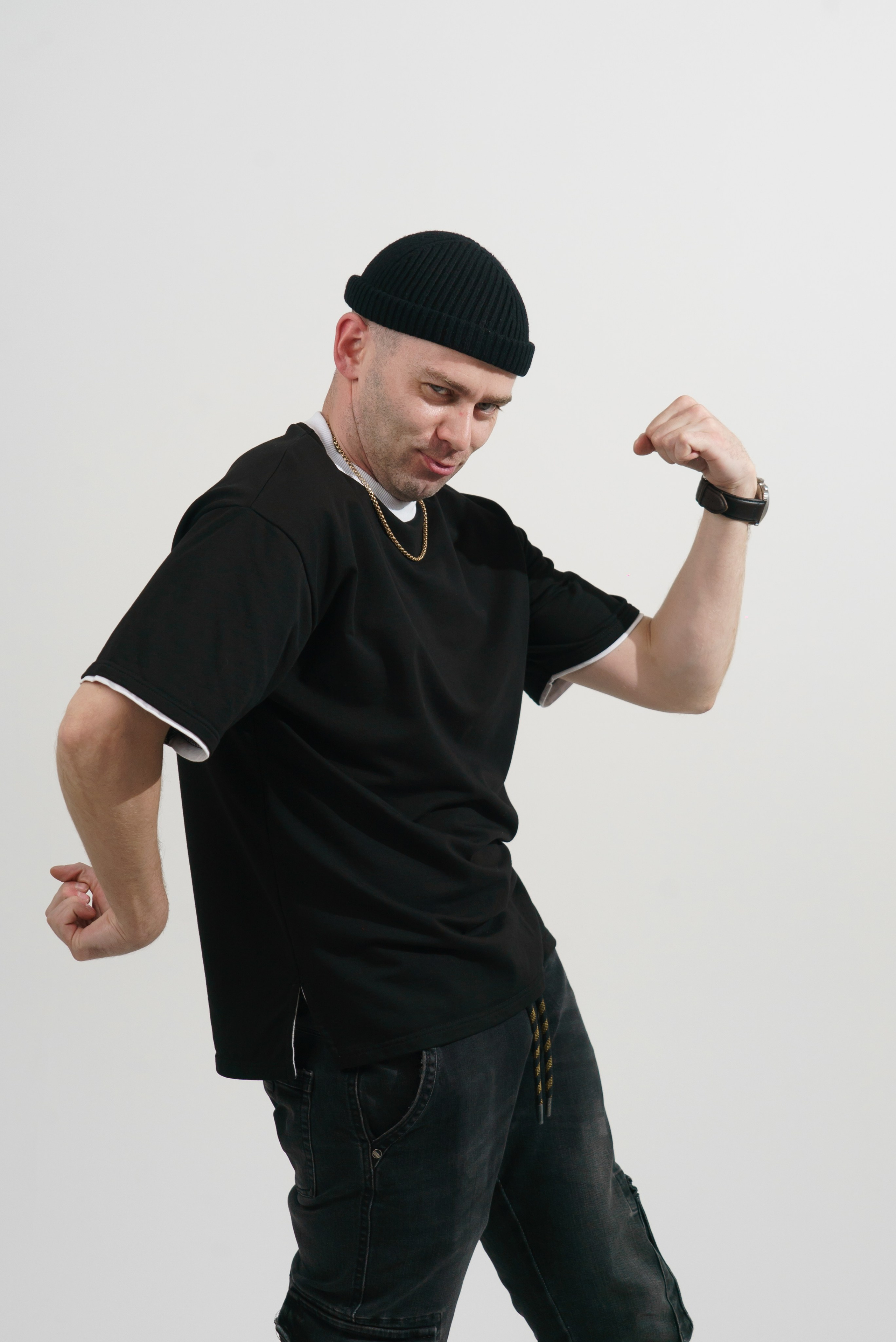 Предметная фотосъемка одежды для Wildberries и Ozon — бренды Краснодара. Фото и видеосъемка одежды для маркетплейсов Ozon, Wildberries. Шедевры для Вас! Фотограф и Видеограф в Краснодаре Пахиев Руслан