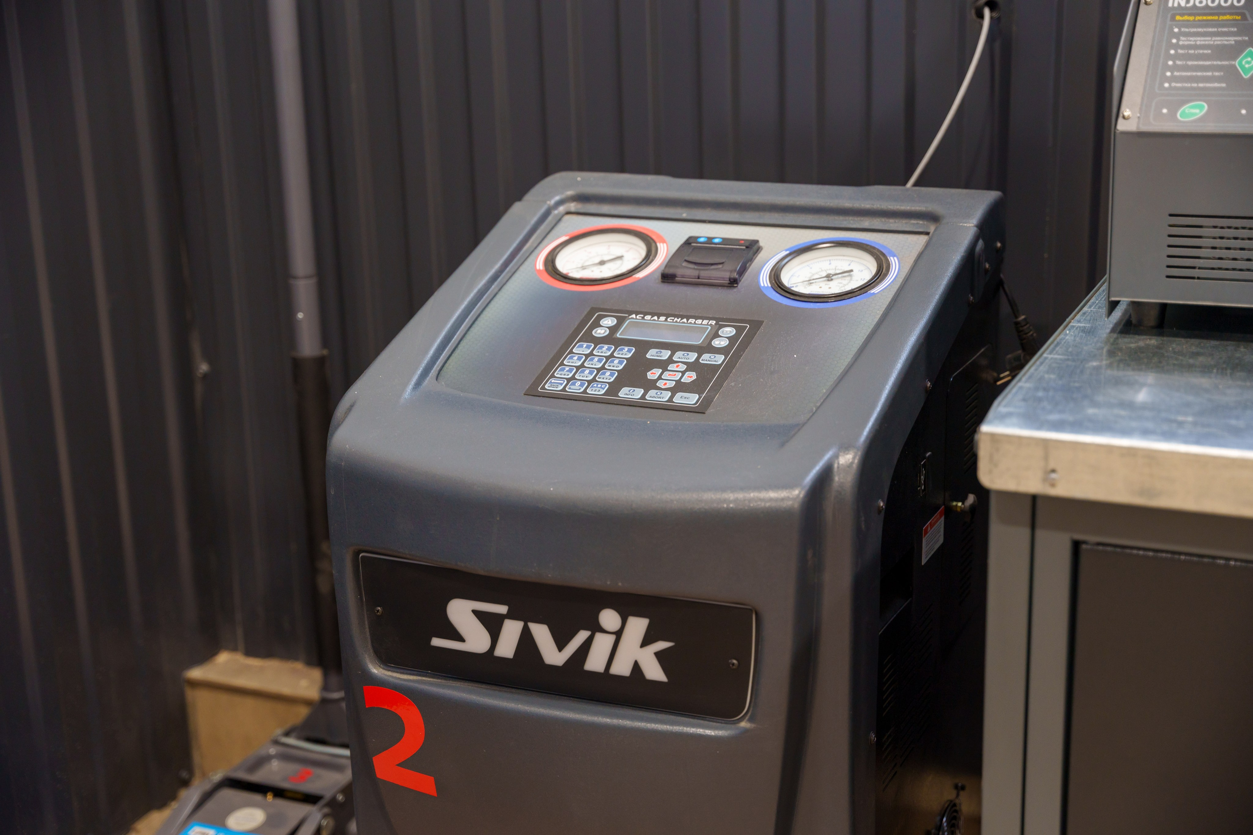 Интерьерная фотосъемка автосервиса Fit Service в Краснодаре — Профессиональная фотосъемка интерьера техцентра в Краснодаресеть СТО. Шедевры для Вас! Фотограф и Видеограф в Краснодаре Пахиев Руслан