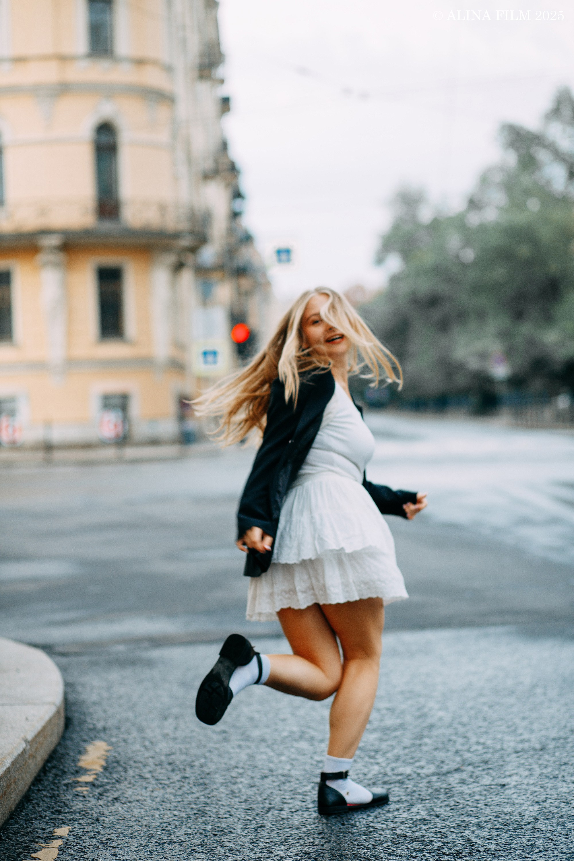 Фотосессия на рассвете у Казанского собора. Фотограф в Санкт-Петербурге Alina Film