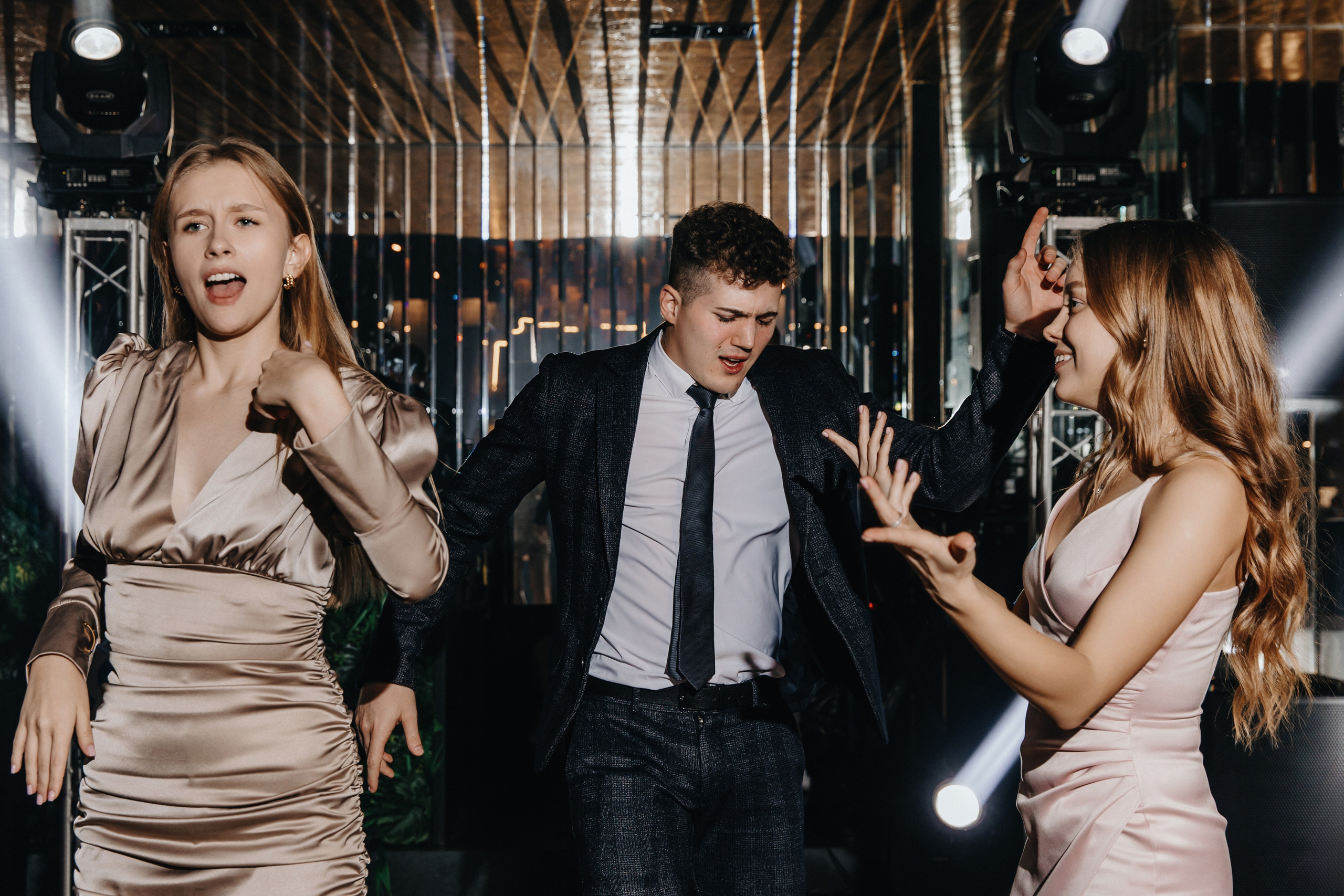 Саша и Миша. Свадебный фотограф и видеограф Когай Дмитрий и Юлия