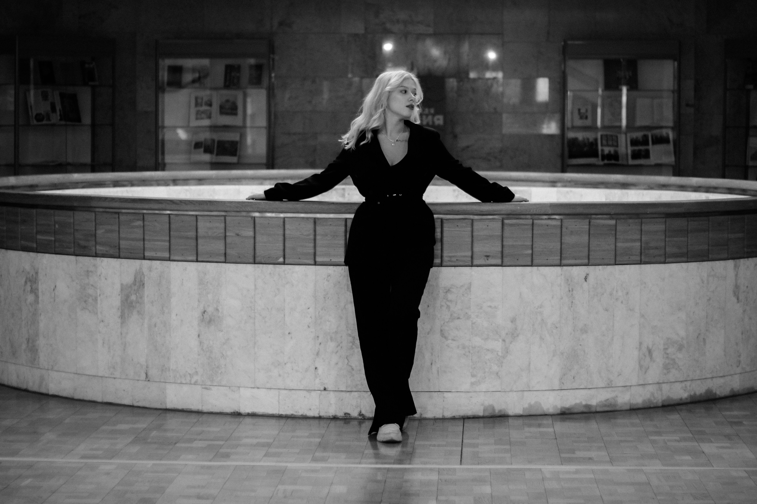 Gellia library. Портретный фотограф DanilNabody