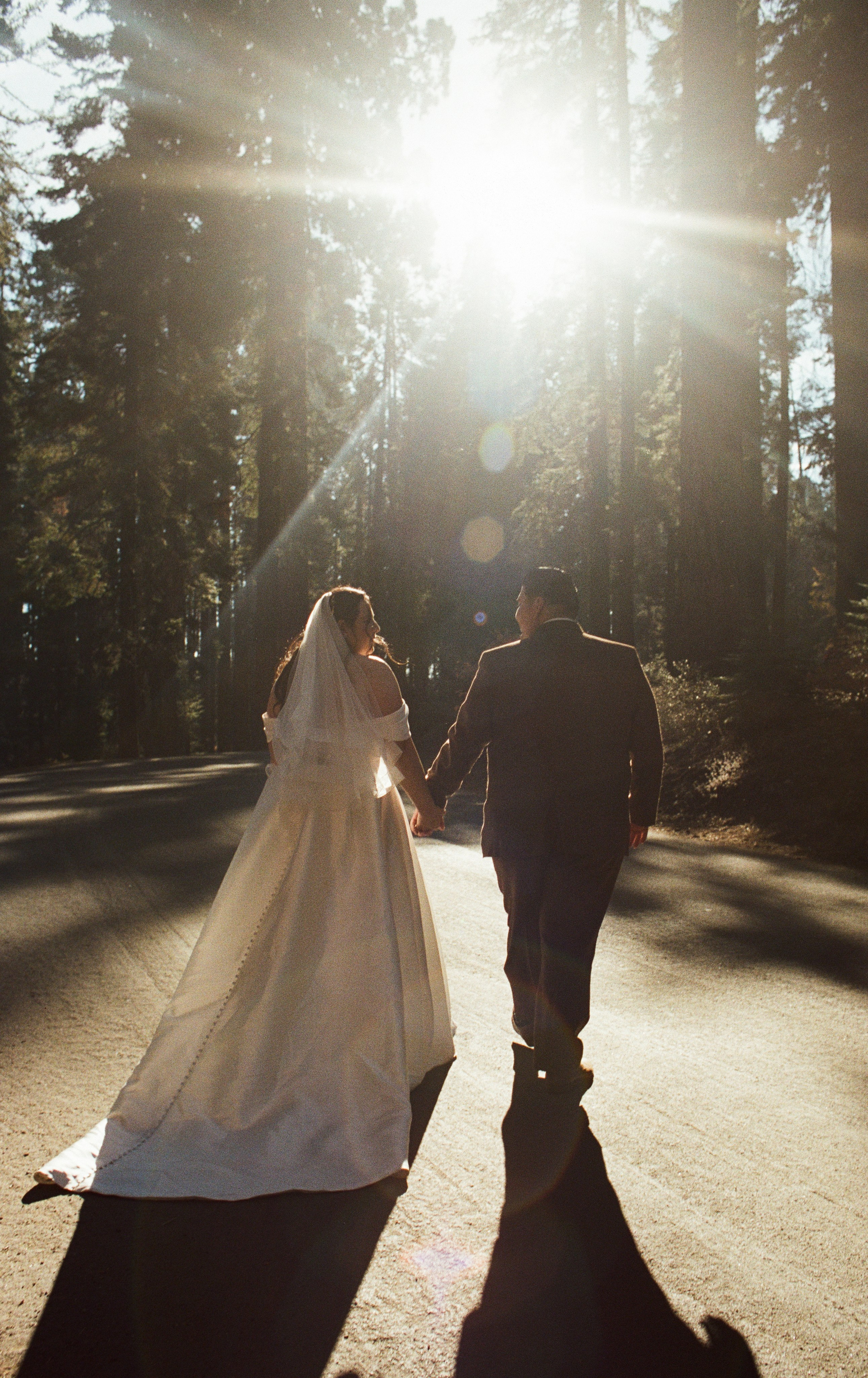 Weddings. Film photographer in Los Angeles Anastasiya Pankova