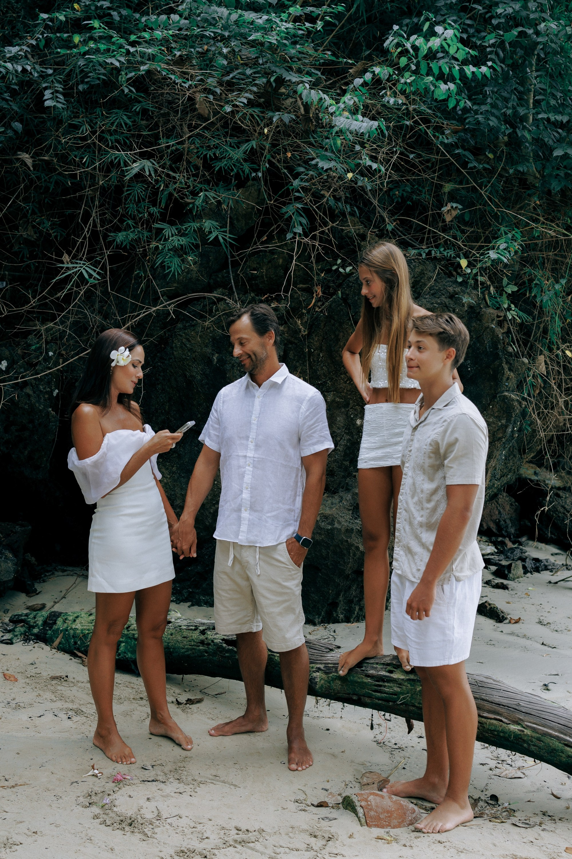 Семейная фотосессия в Краби. Федор Лемешко — Семейный и Свадебный Лайфстайл фотограф в Таиланде Дубае Грузии Армении