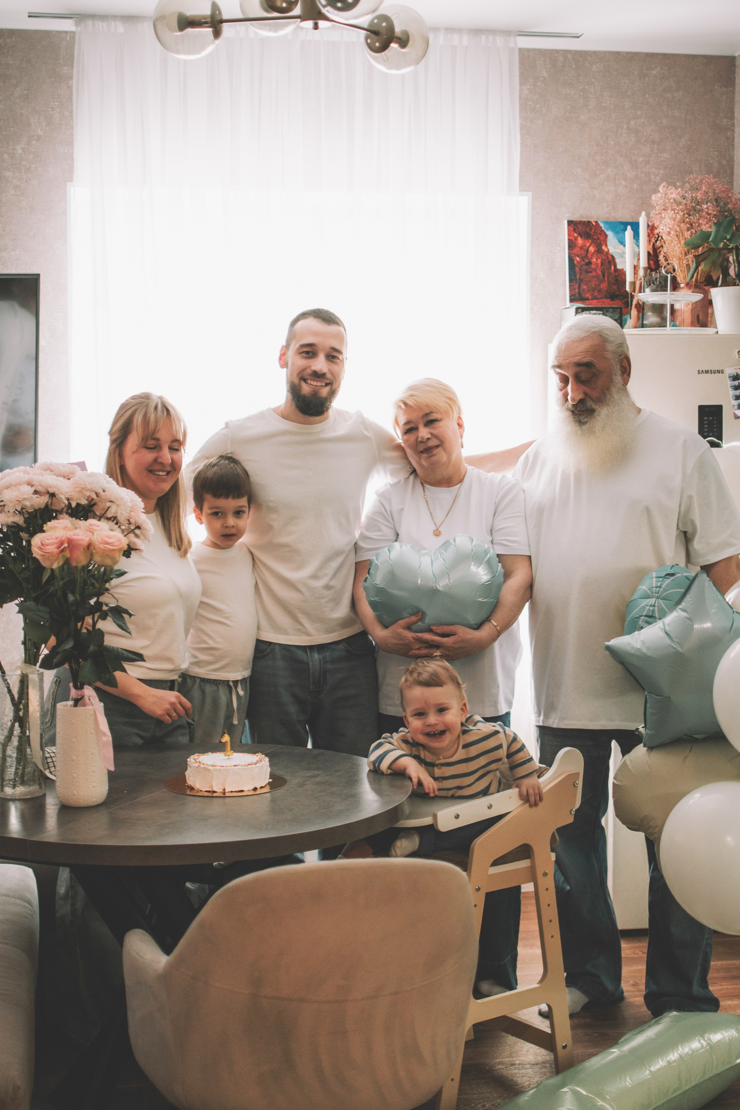 Годовасие в кругу семьи. Семейный и свадебный фотограф Губкинский и Ставрополь